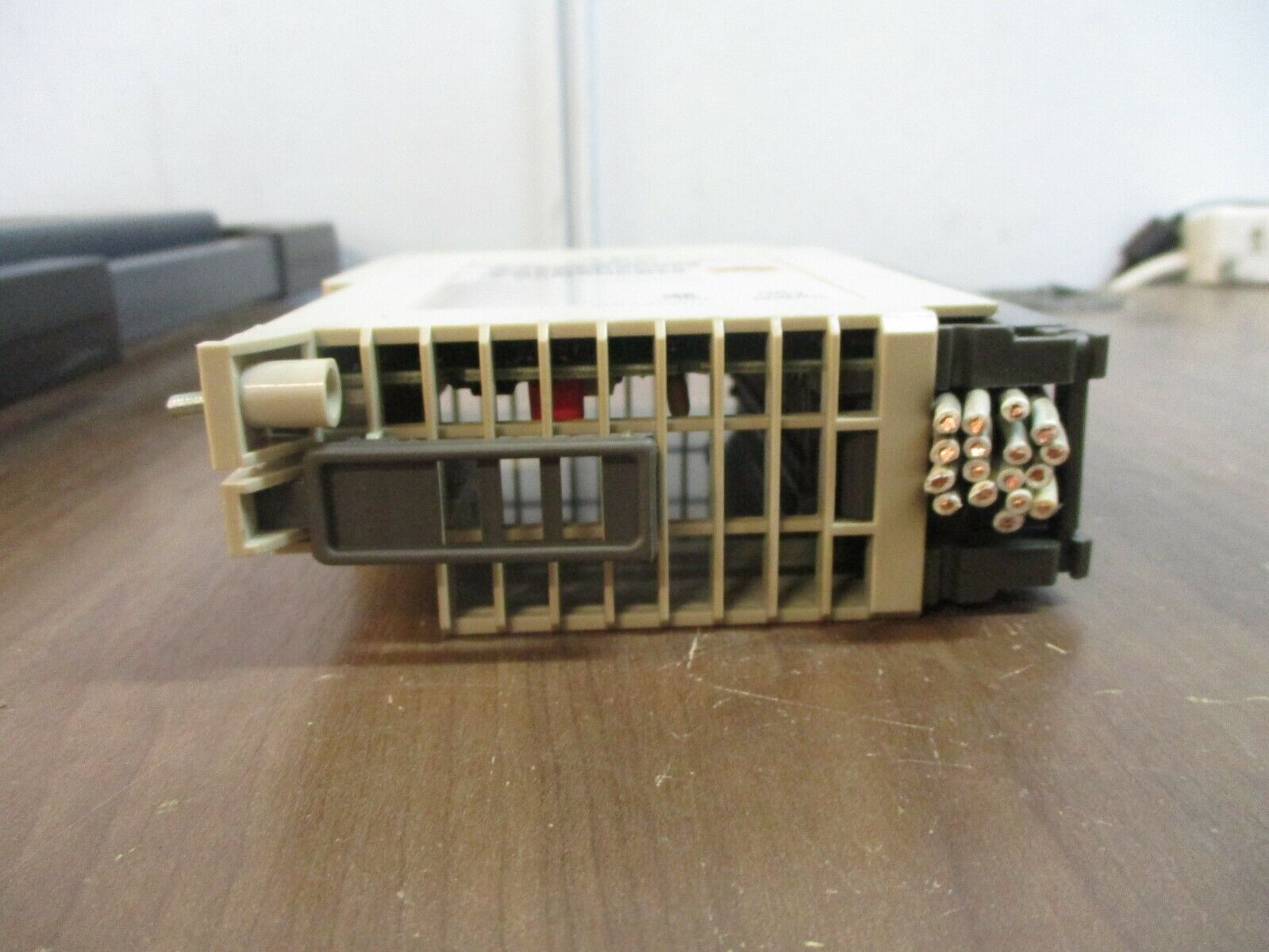 AEG Modicon Discrete Input Module DEP 217 / AS-BDEP-217 TrueLow 16X 24VDC Used