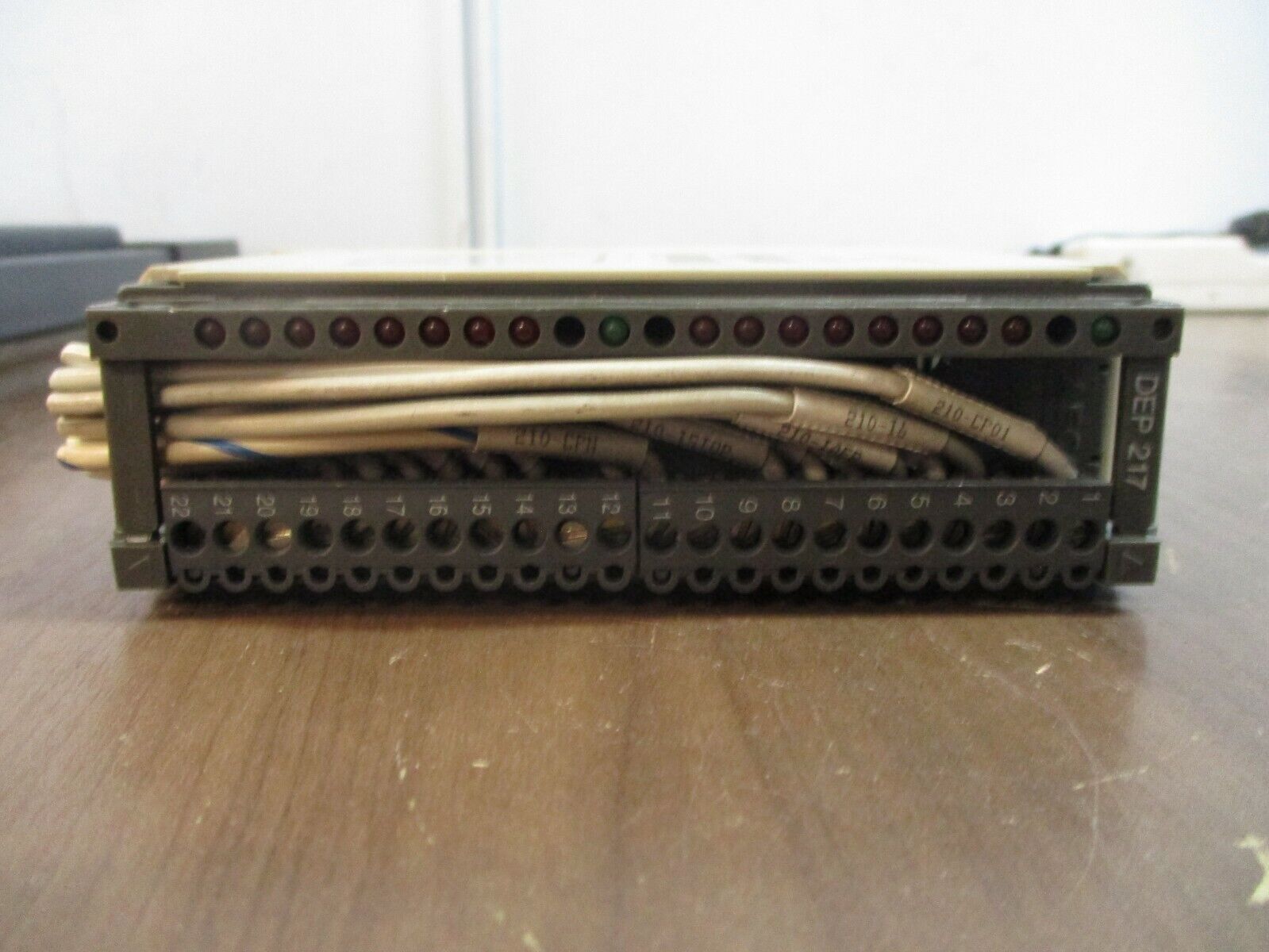 AEG Modicon Discrete Input Module DEP 217 / AS-BDEP-217 TrueLow 16X 24VDC Used