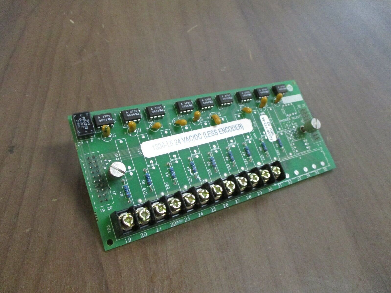 Allen-Bradley 1336-L5 Control Interface Board 42336-173-54 Rev. 02 24V AC/DC