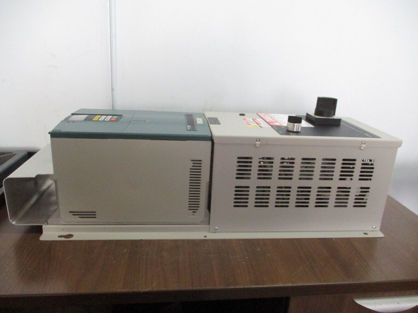 Rockwell Automation VTAC 9 AC Drive w/ Bypass 9VT-2541H0-D00 25HP 3Ph w/ Keypad
