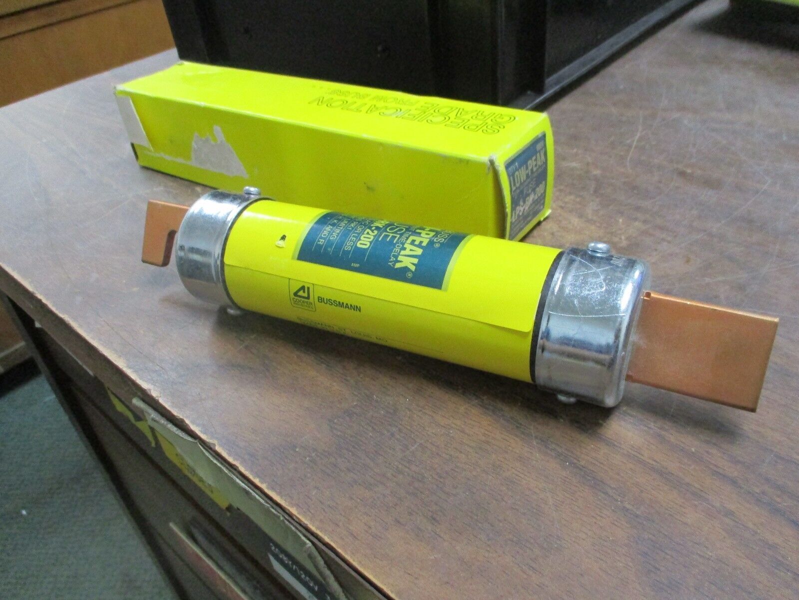 Bussmann LPS-RK-200 Low-Peak Time-Delay Fuse 200A 600V New Surplus