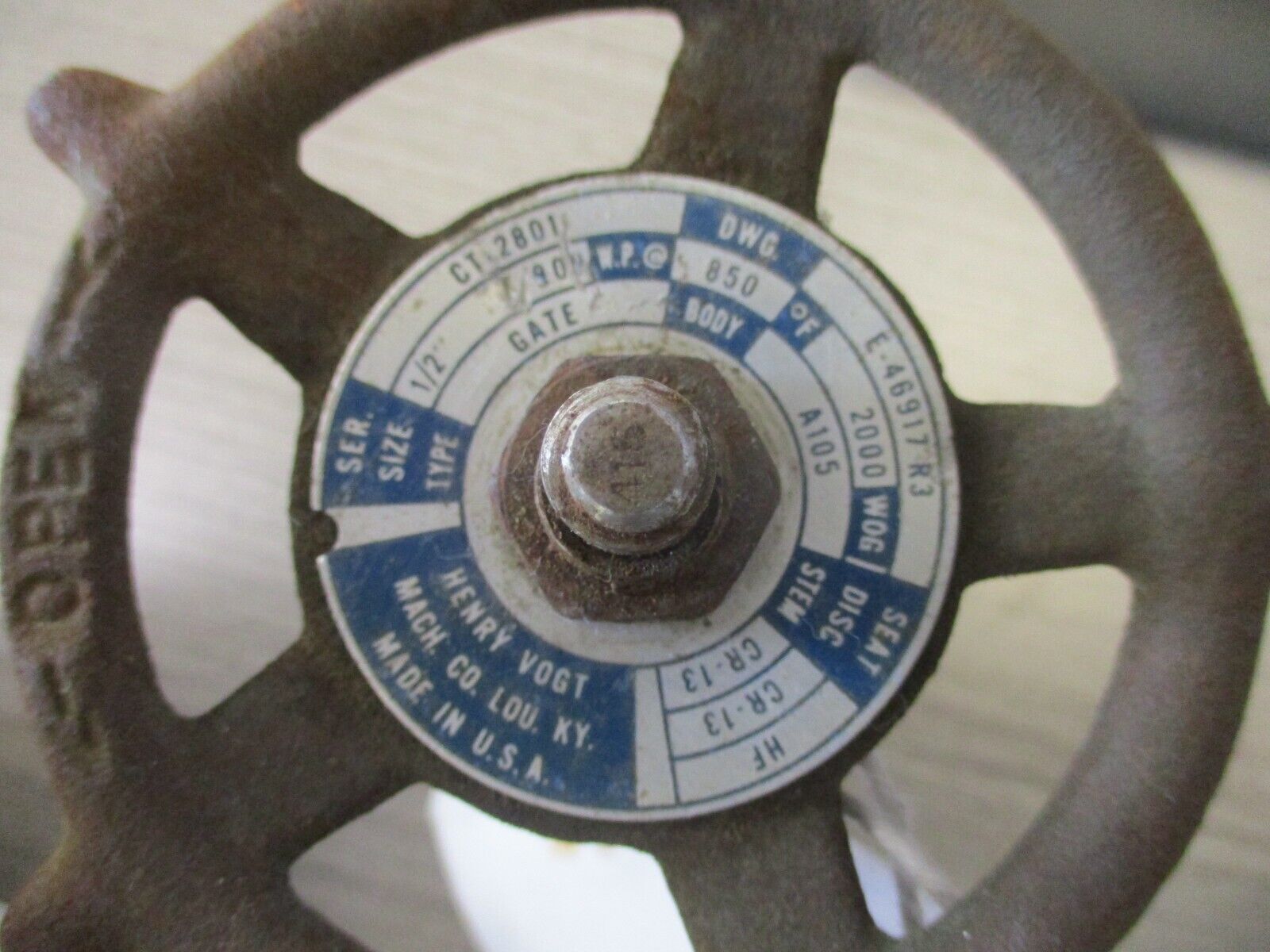 Henry Vogt Gate Valve E-46917 R3 Size: 1/2" 800WP 850Degrees F. 2,000 WOG Used.