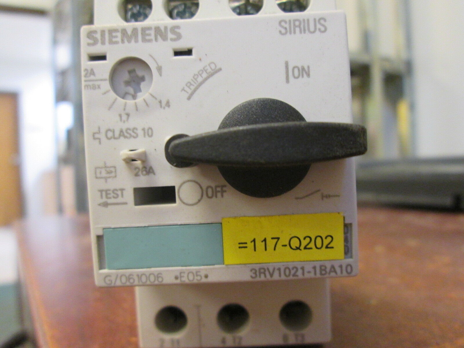Siemens Sirius Motor Protector 3RV1021-1BA10 Trip: 1.4-2A 600V Used