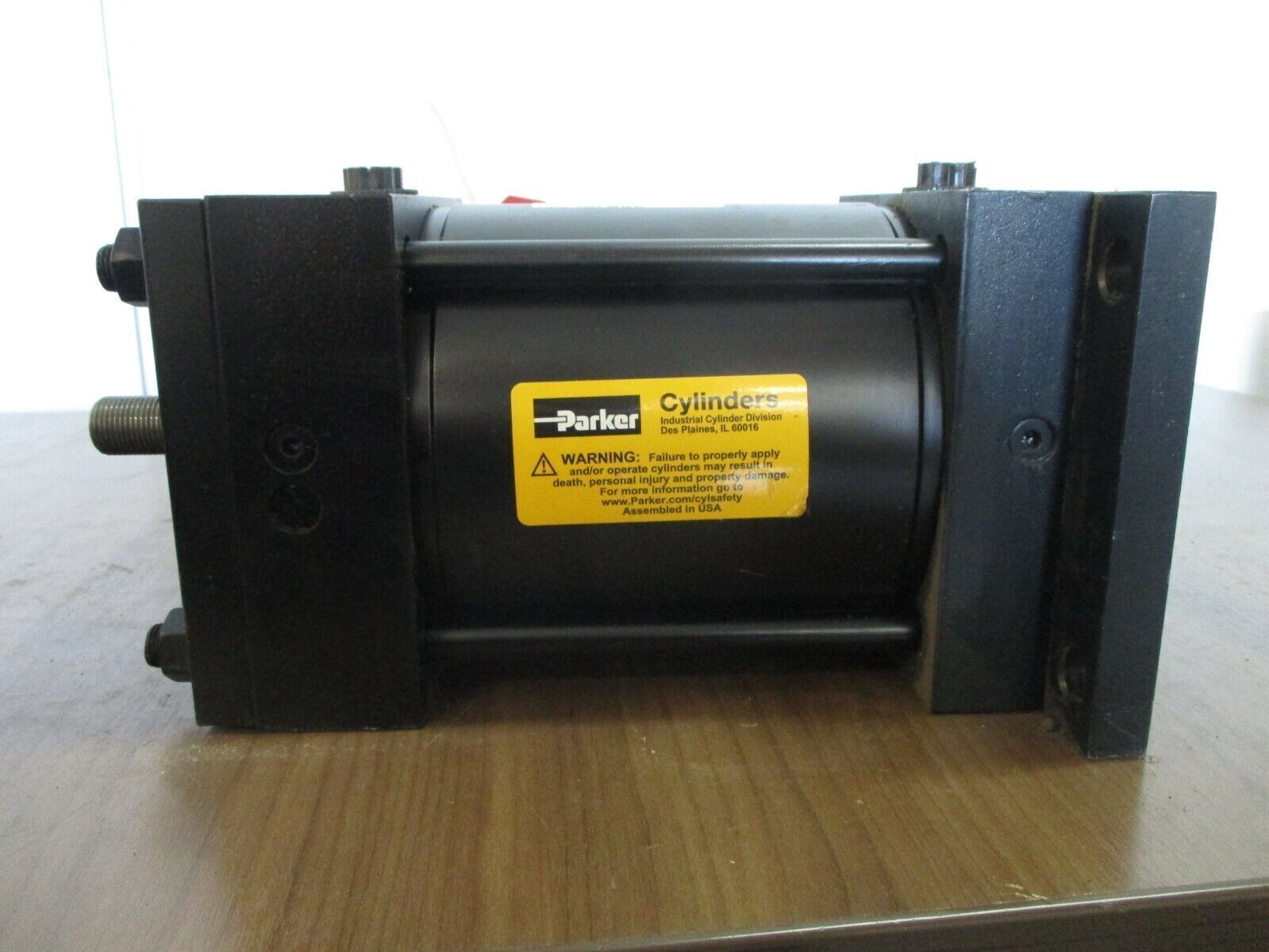 Parker Air Cylinder 5.00CH2ALU14AC4.000 250PSI Used