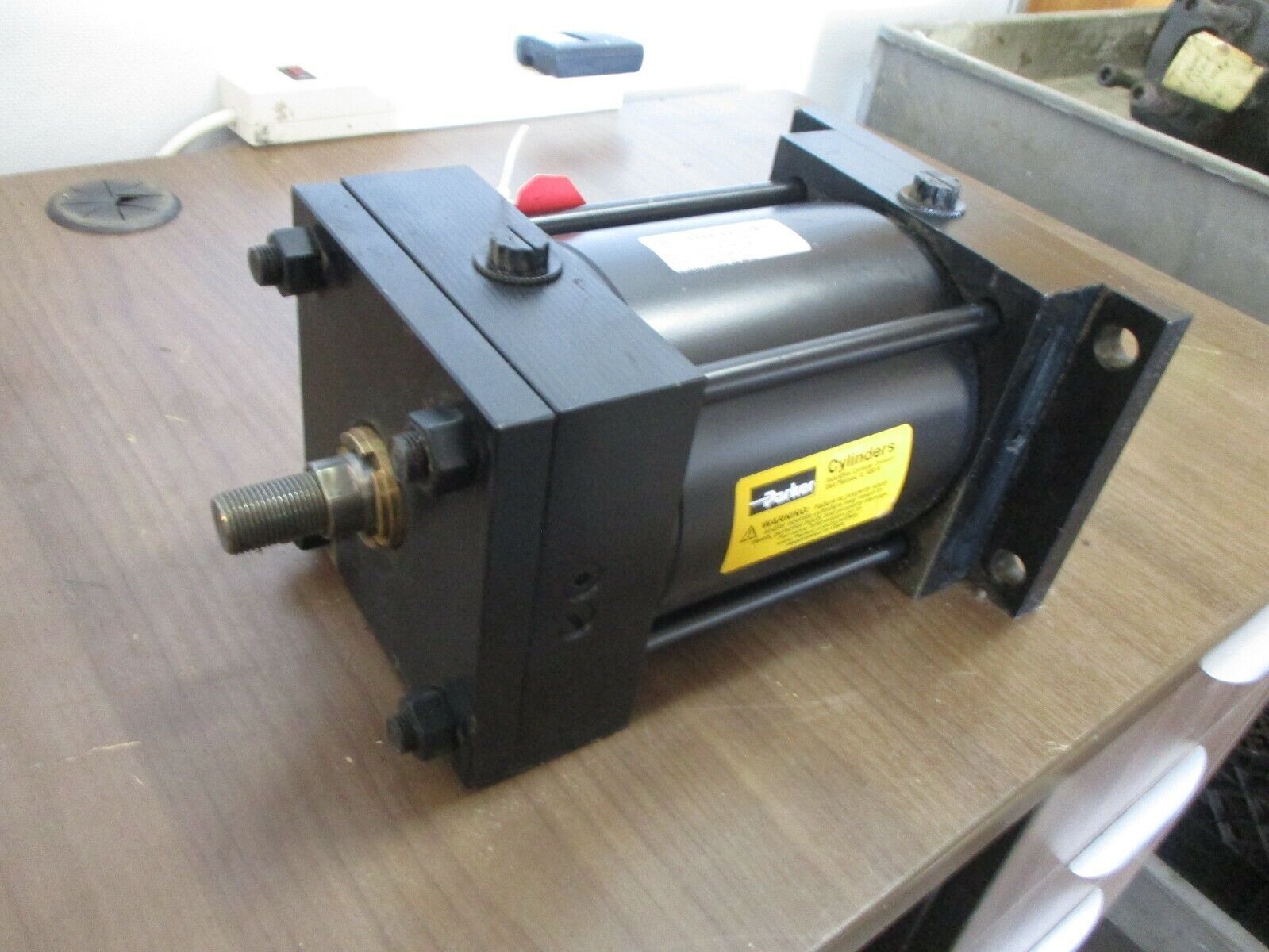 Parker Air Cylinder 5.00CH2ALU14AC4.000 250PSI Used