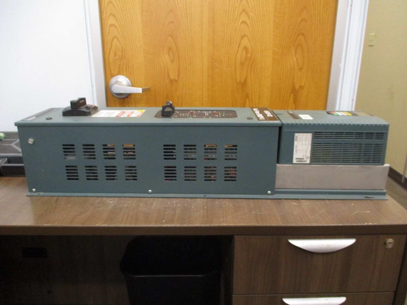 Rockwell Automation VTAC9 AC Drive w/ Bypass 9V741H0B10 7.5HP 3Ph Used