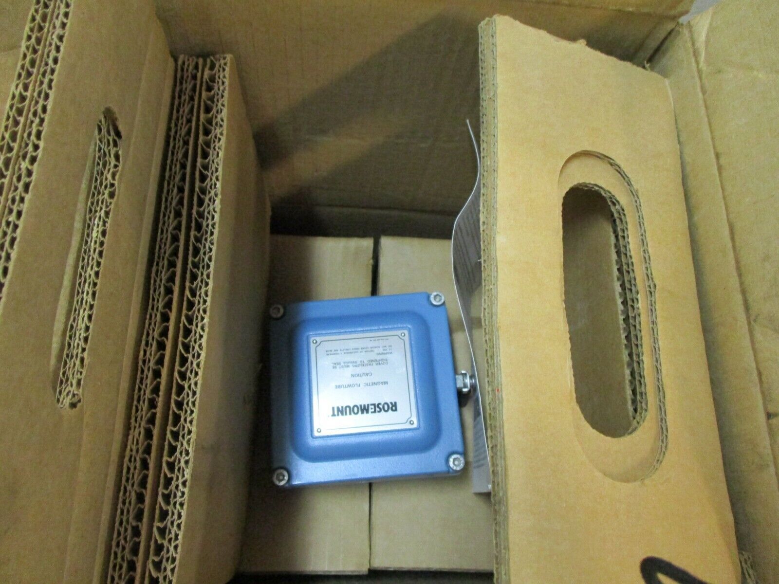 Rosemount Magnetic Flowtube 8711THA005R1N0 New Surplus