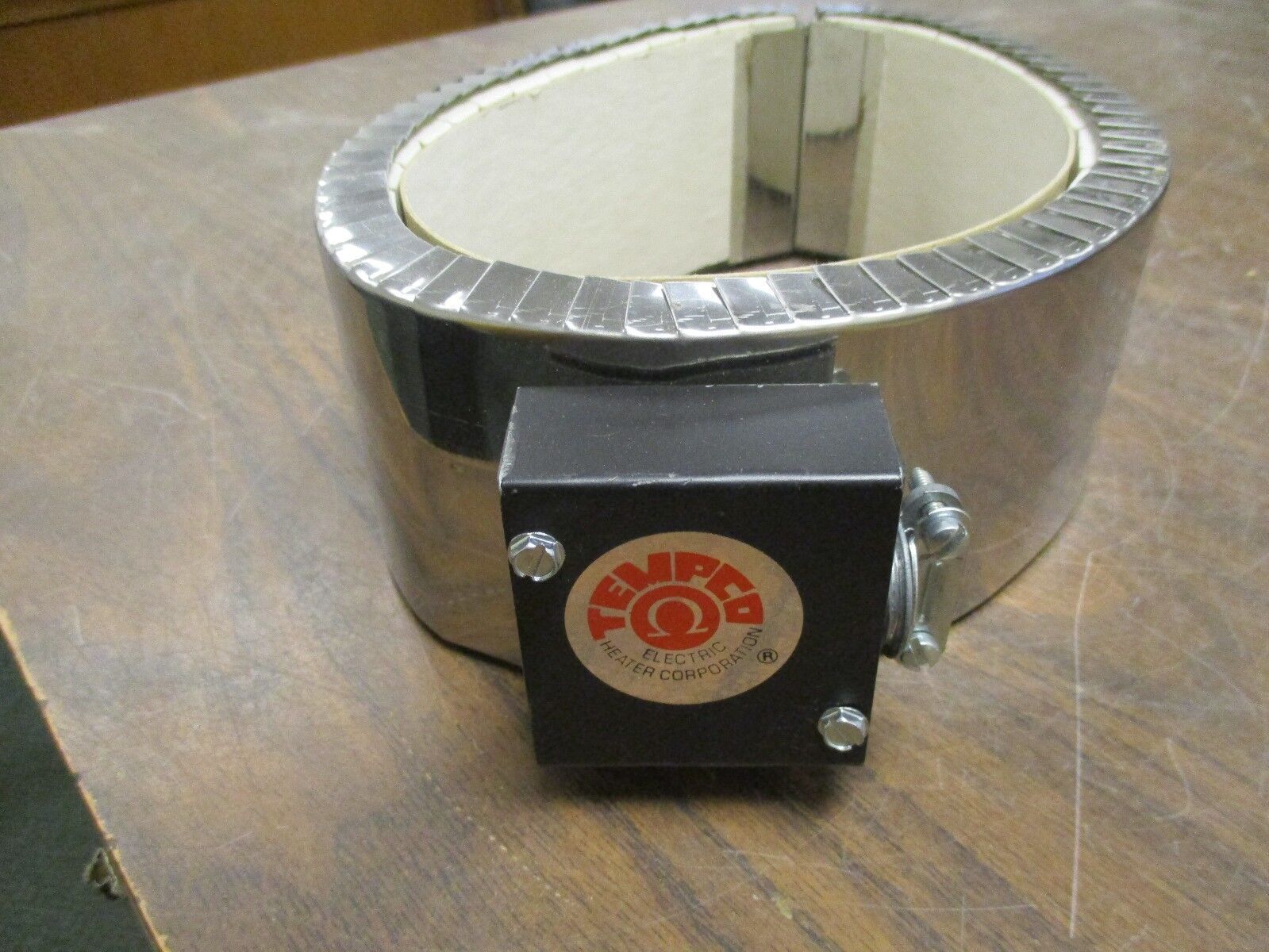 Tempco Heater Band CFB0608 0300C5 600W 230V Used