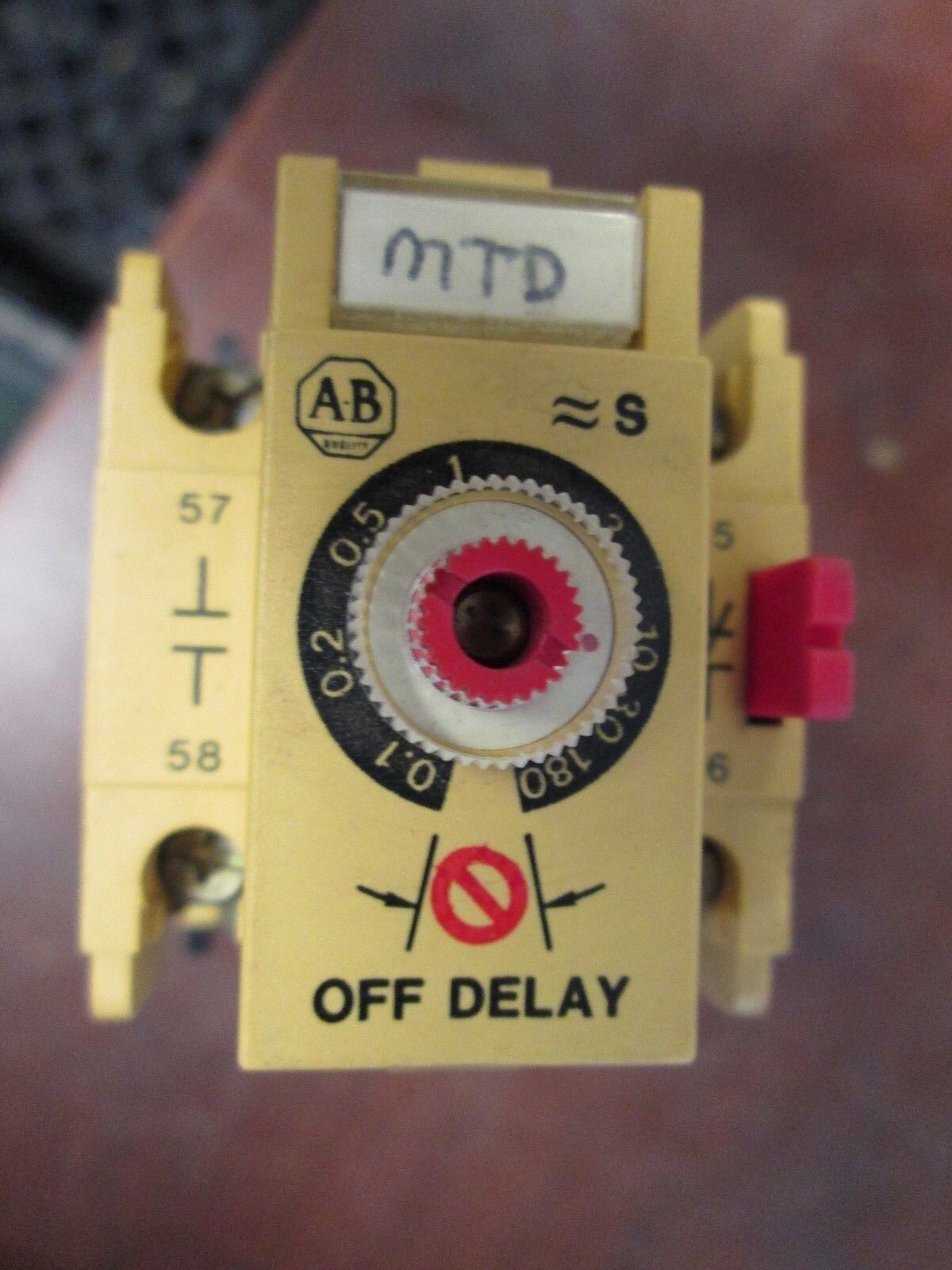 Allen-Bradley Contactor 700-F220A1 w/ 196-FTB Timing Relay 600V 10A 120V Coil