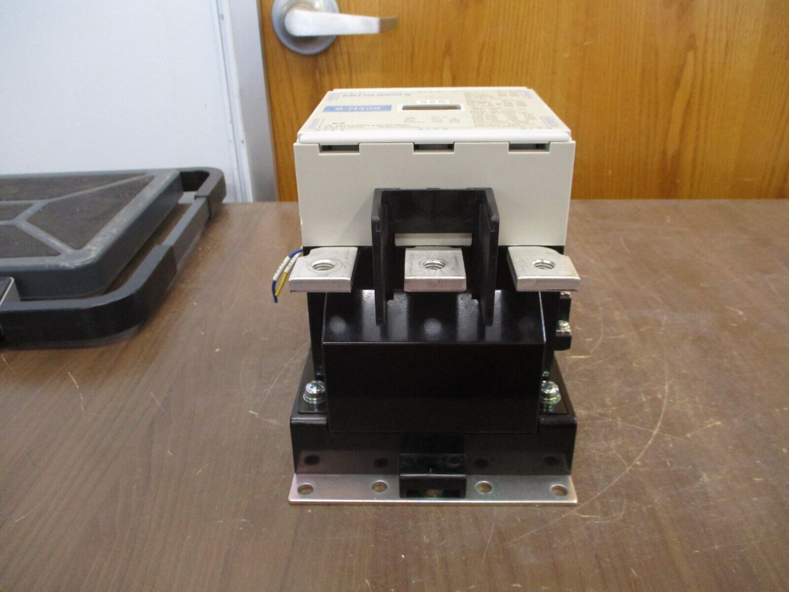 Mitsubishi Contactor S-N400 200-240V Coil 400A 600V Used