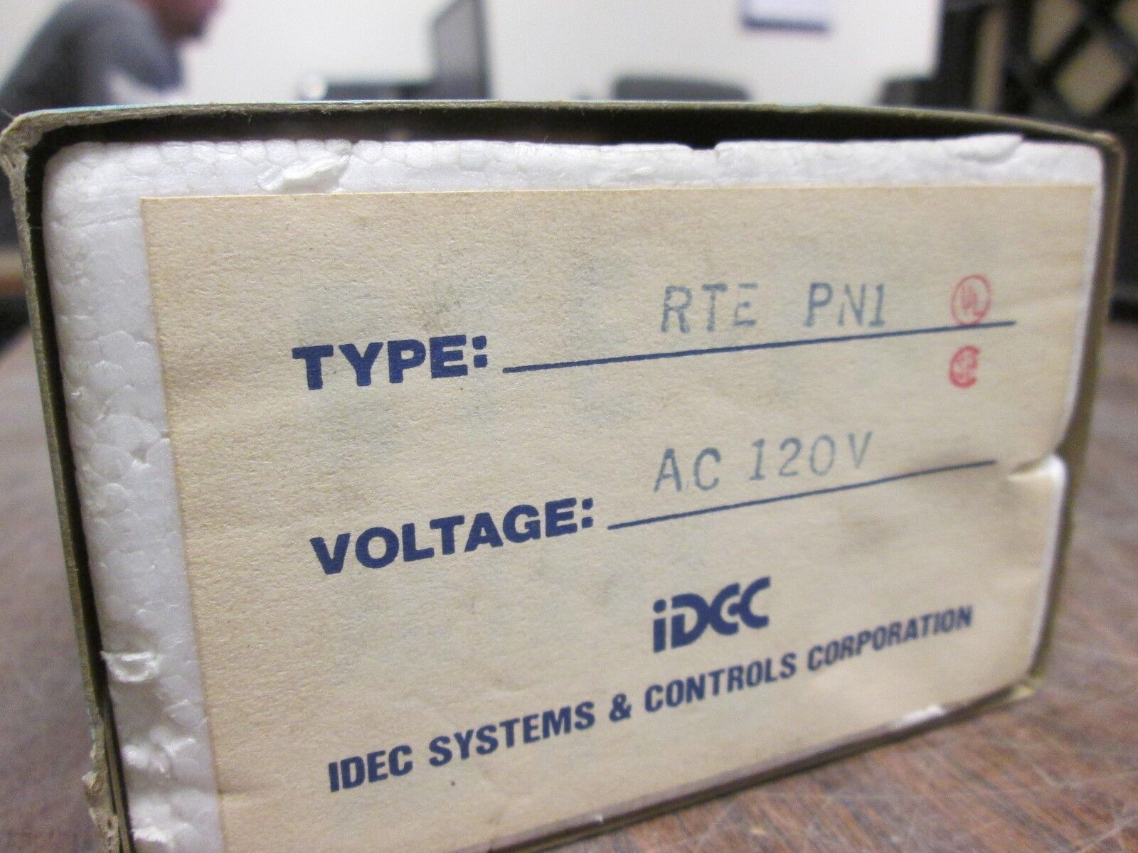 IDEC Electronic Timer RTE-PN1 120V 50/60Hz Range: 0.0-1.0sec New Surplus