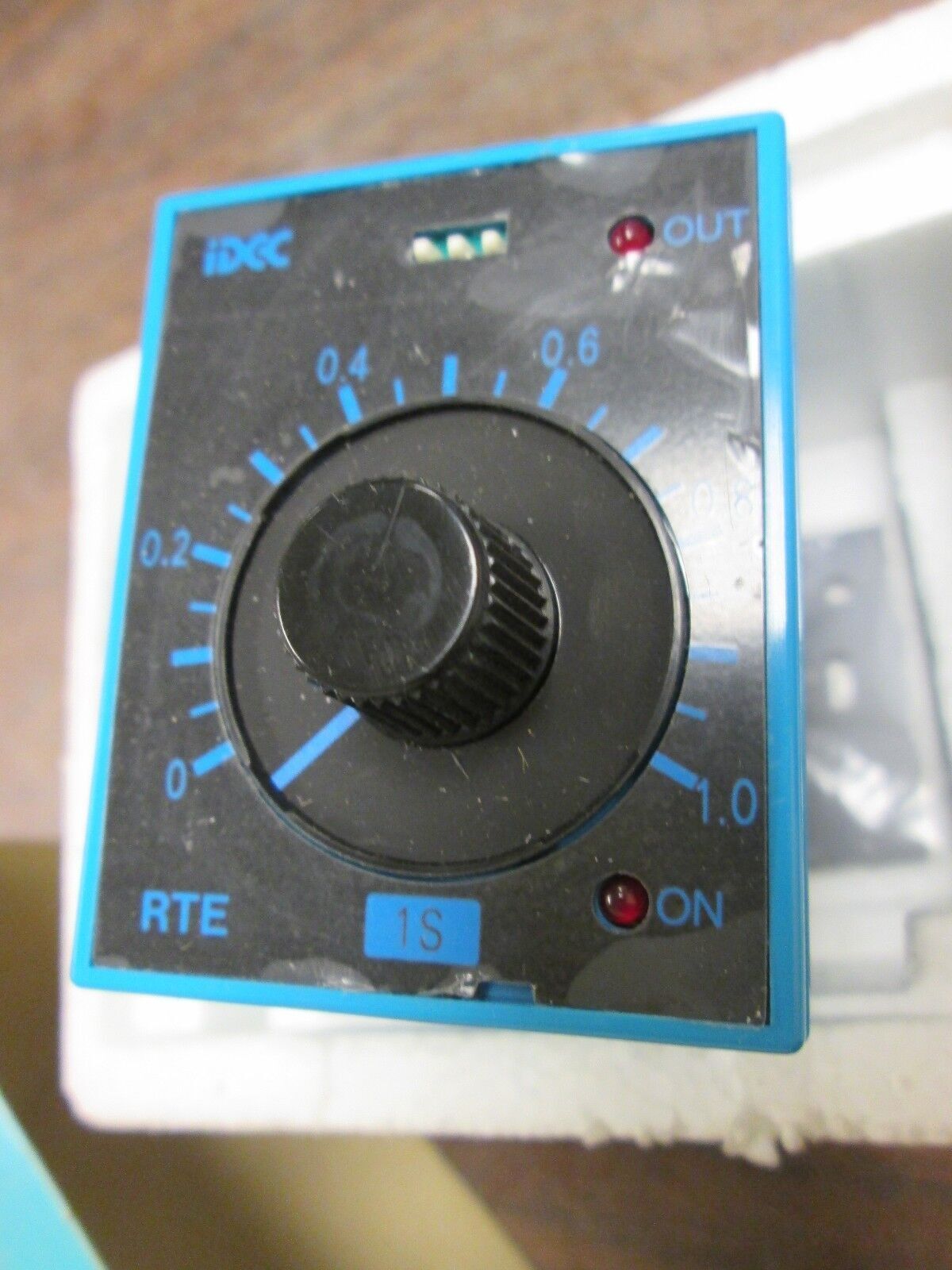 IDEC Electronic Timer RTE-PN1 120V 50/60Hz Range: 0.0-1.0sec New Surplus