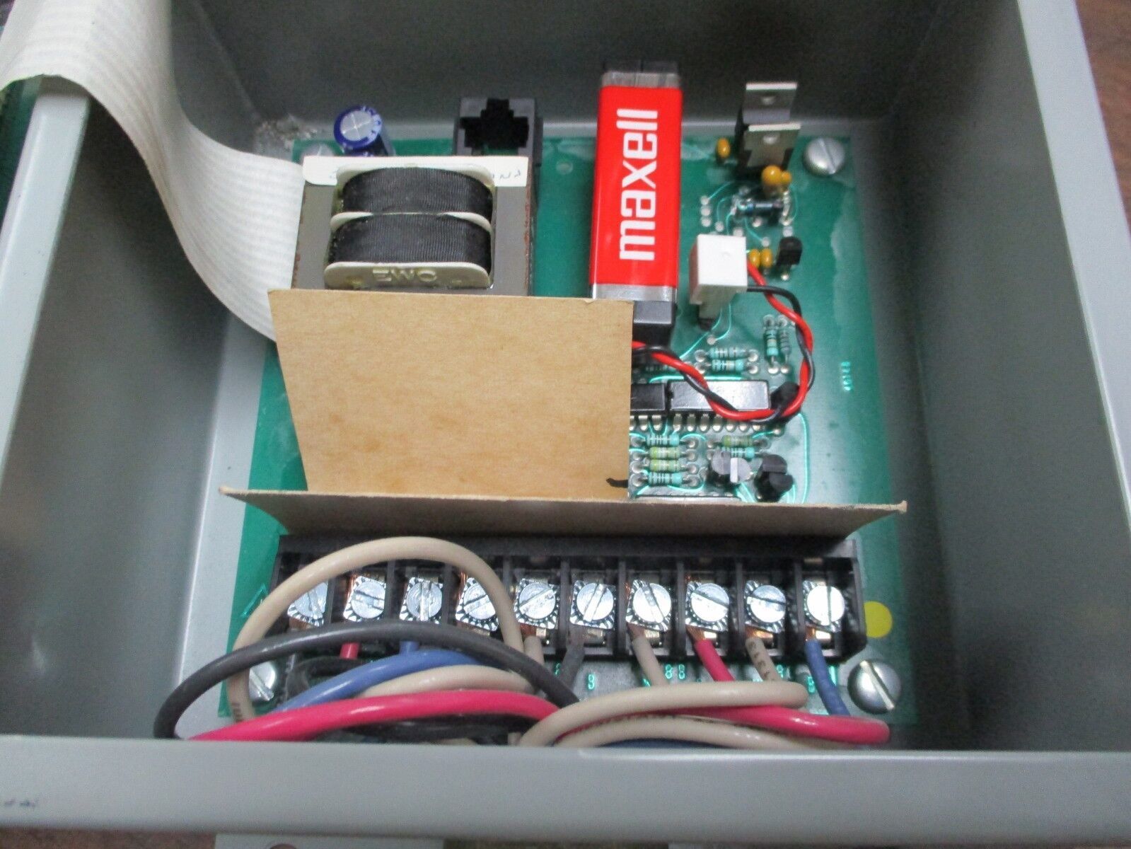 E-Mon AC KWH Meter 208400D 115/208V 50-400Hz 400A 4W Used