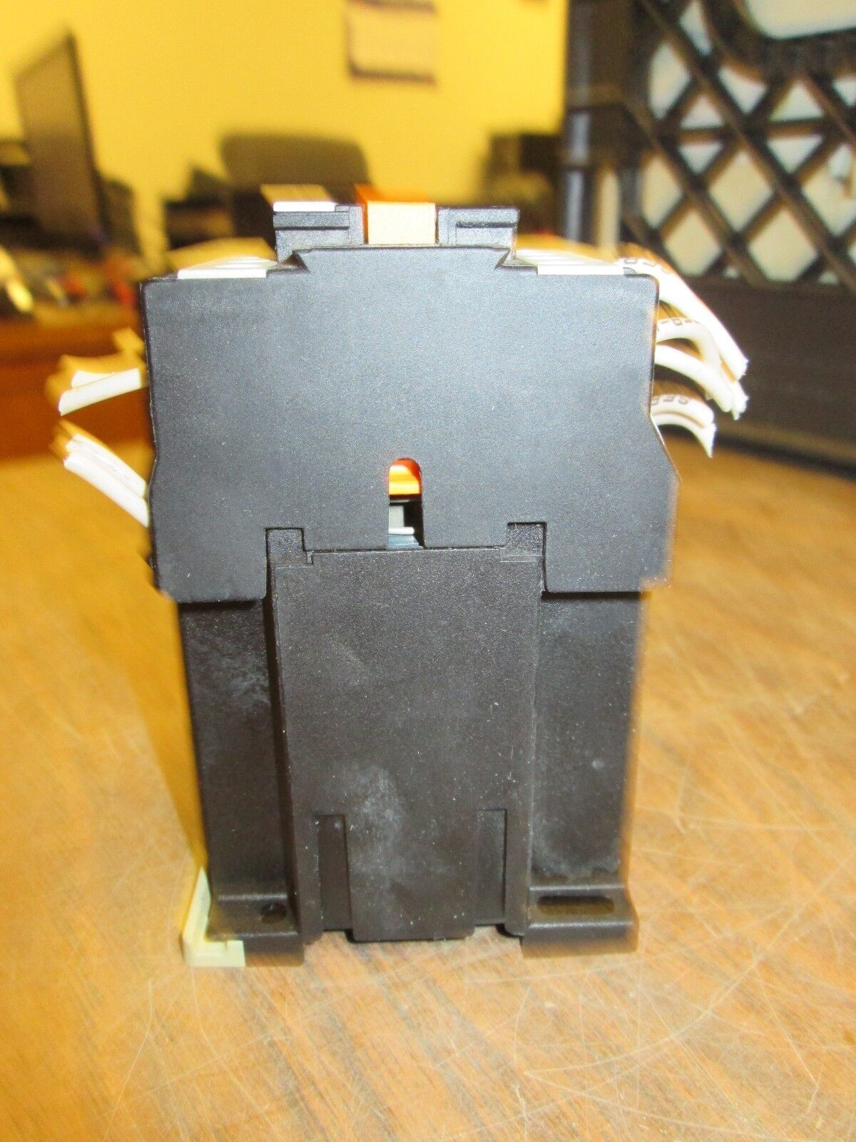 Telemecanique Contactor CA3 DN 22 10A 600V 24V Coil Used