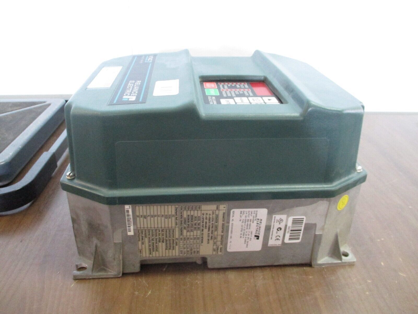 Reliance VTAC 7 AC Drive 10H4260 10HP 3Ph Type 12 Enclosure Used