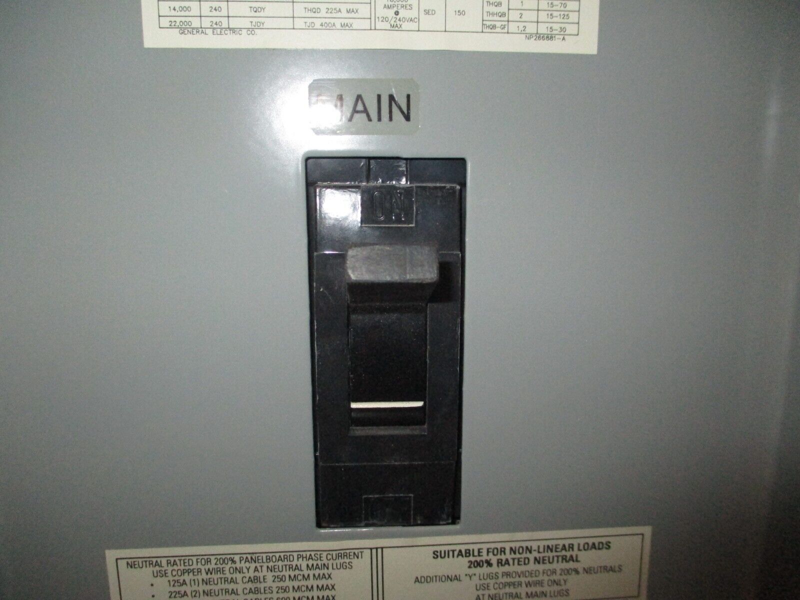 GE Main Breaker Circuit Breaker Panel AQF3422CTX 225A Max, 150A Main 208/120V 4W
