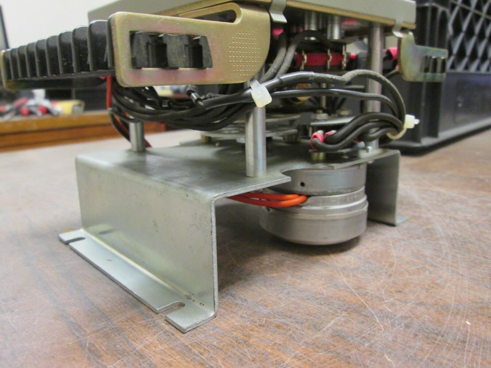 Eagle Signal Counter HZ220A6 10A 120V 60Hz Used