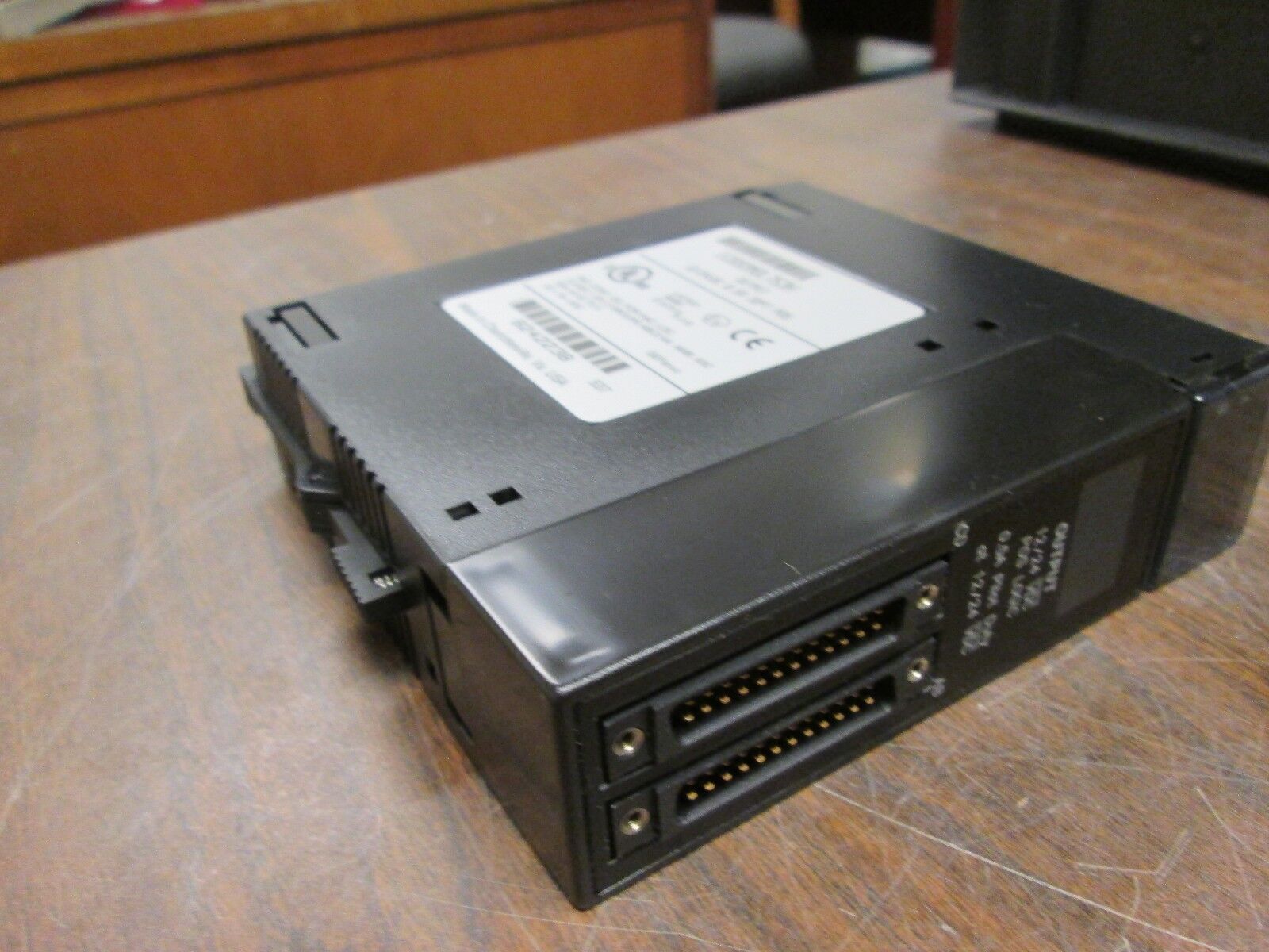 GE Fanuc Output Module IC693MDL753H 12/24VDC 0.5A 32PT Used