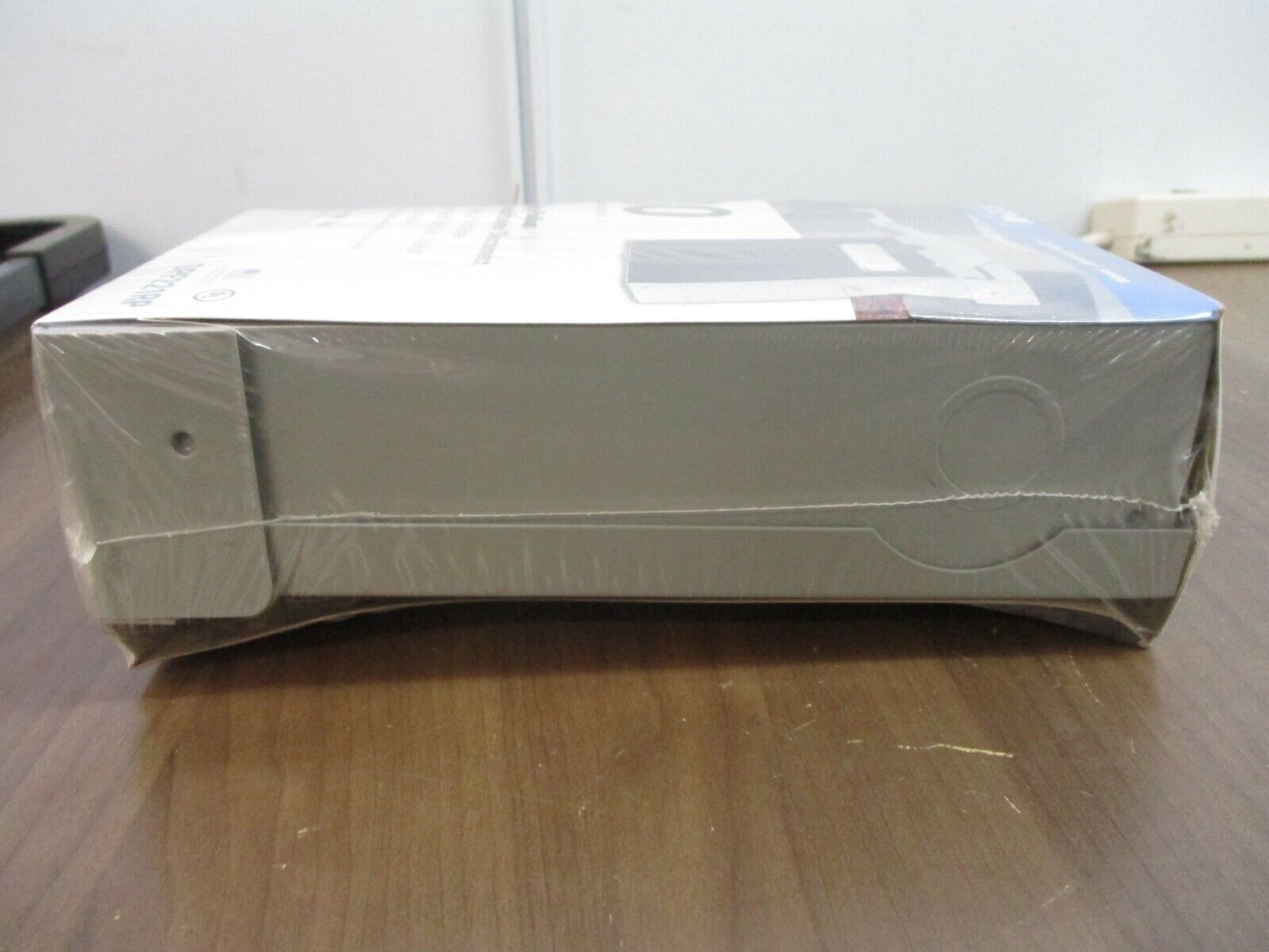 Eaton Cutler-Hammer Fusible Pullout Air Conditioner Disconnect DPF221RP 30A 240V