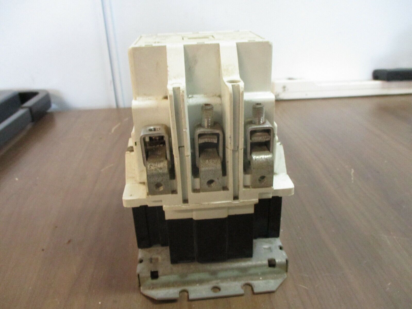 Westinghouse Size 3 Contactor A201K3CA 120V Coil 90A *Missing Lug Screw* Used