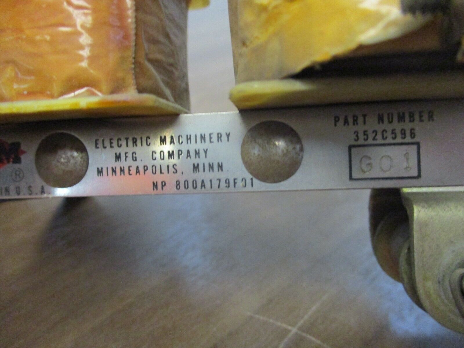 Electric Machinery MFG Co. Polarized Field Freq. Relay 352C596 G01 Used