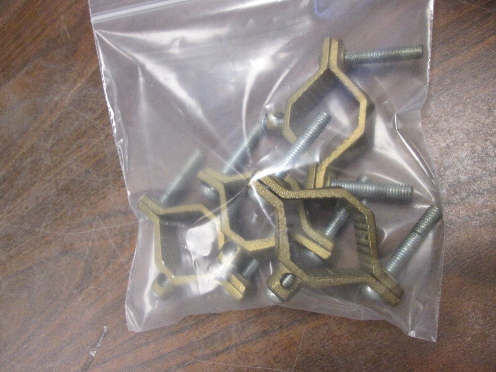 Raco Conduit Clamp BKB J-2 Size 1-1/4"-2" #10-#2 wire Lot of 4 Used