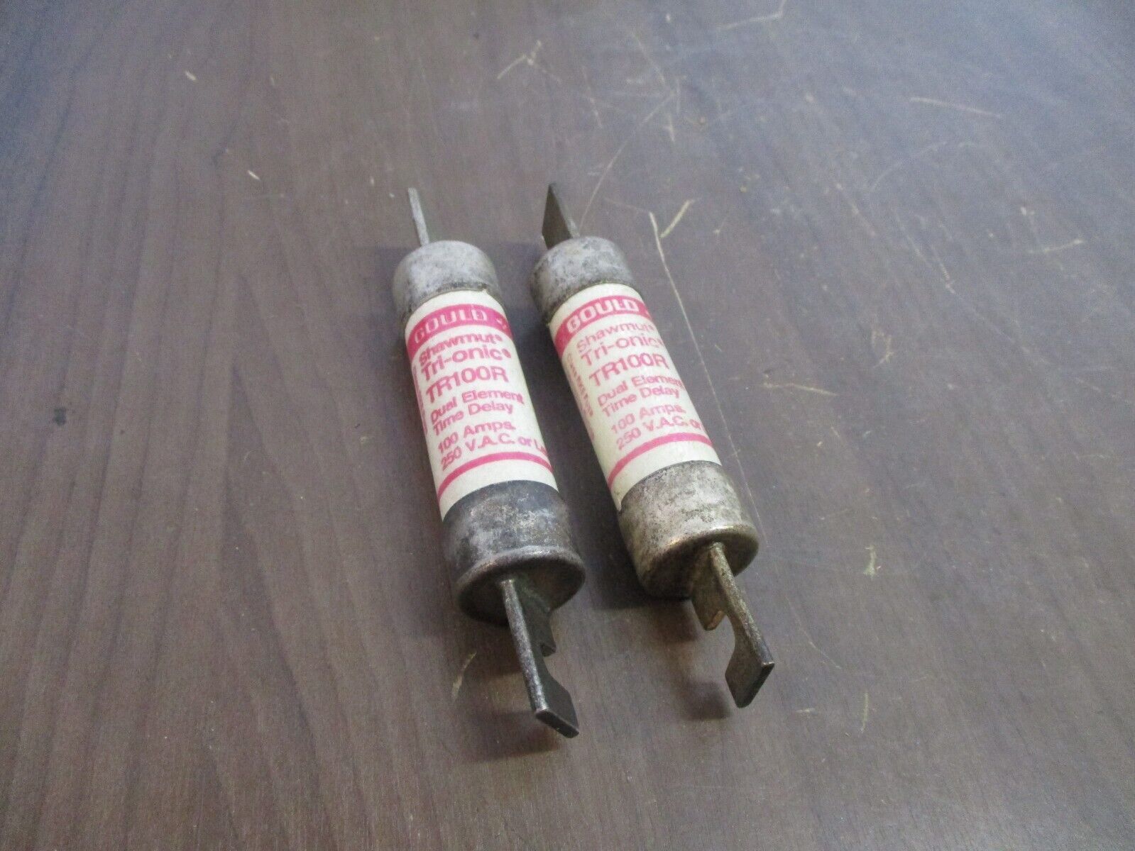 Gould Shawmut Tri-onic Fuse TR100R 100A 250V *Lot of 2* Used