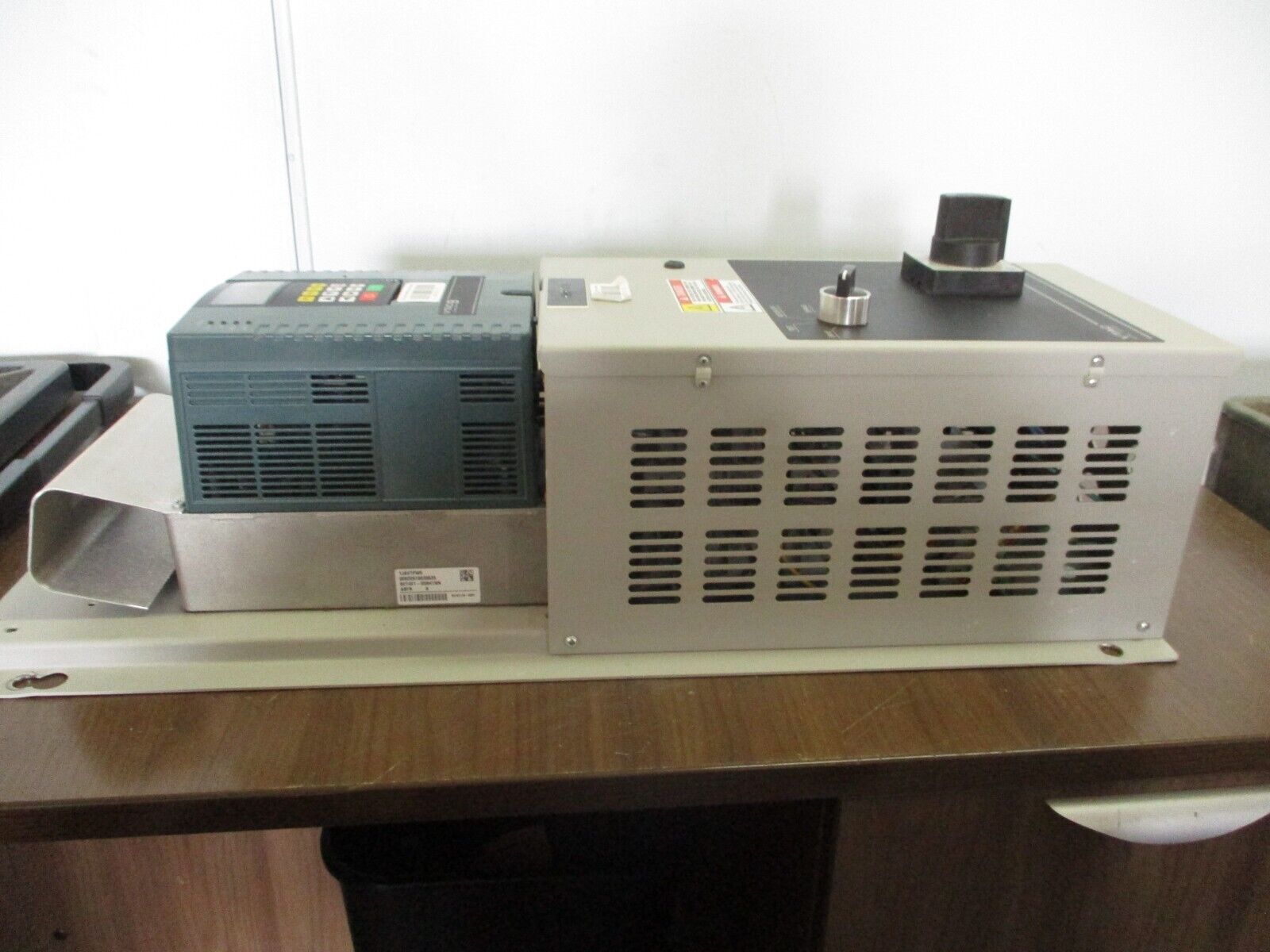 Rockwell Automation VTAC 9 AC Drive w/ Bypass 9VT401-008HTNN 5HP 3Ph w/ Keypad