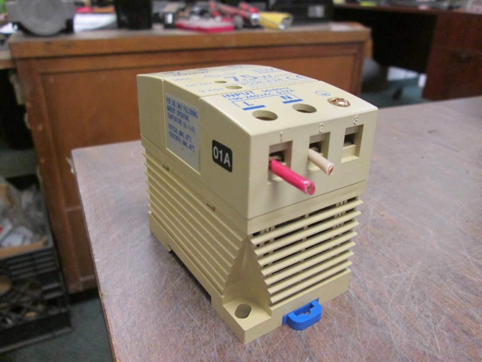 IDEC 7.5W Power Supply PS5R-A24 IN: 100-240V 50/60Hz 0.17A OUT: 24VDC 0.3A Used