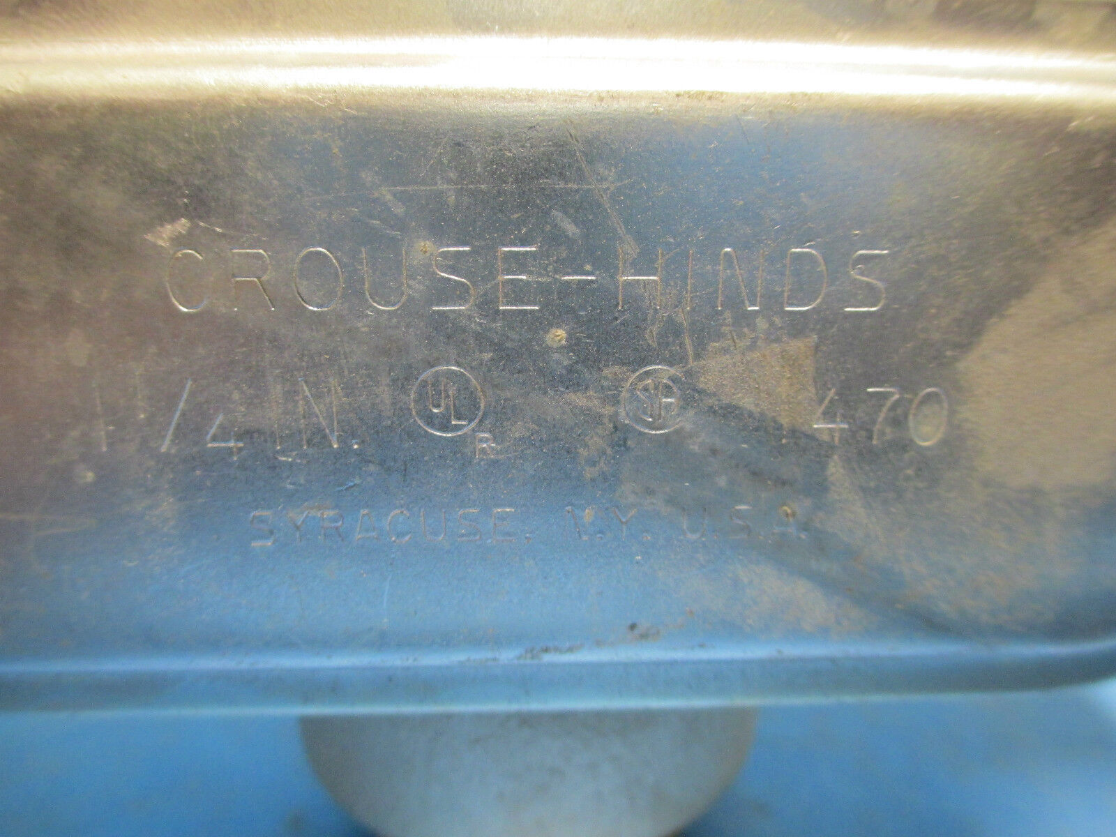 Crouse Hinds 1-1/4" Conduit Body, X47, With Top!