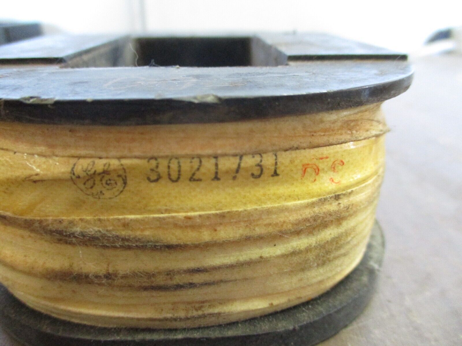 GE Coil 3021731 *Missing Terminal Screw* Used