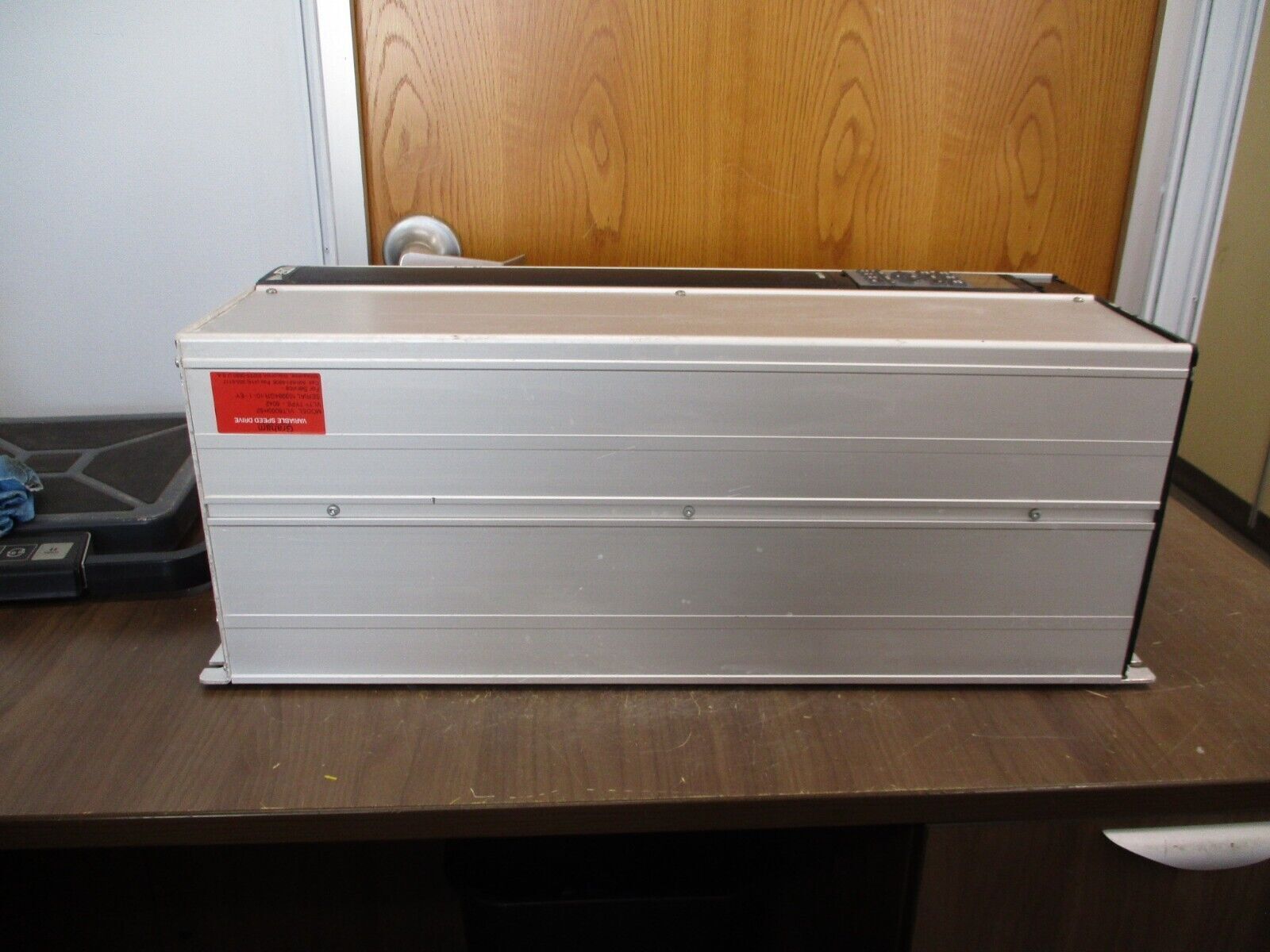 Danfoss VLT 6042 AC Drive 175Z7369 40HP 3Ph w/ Keypad Used