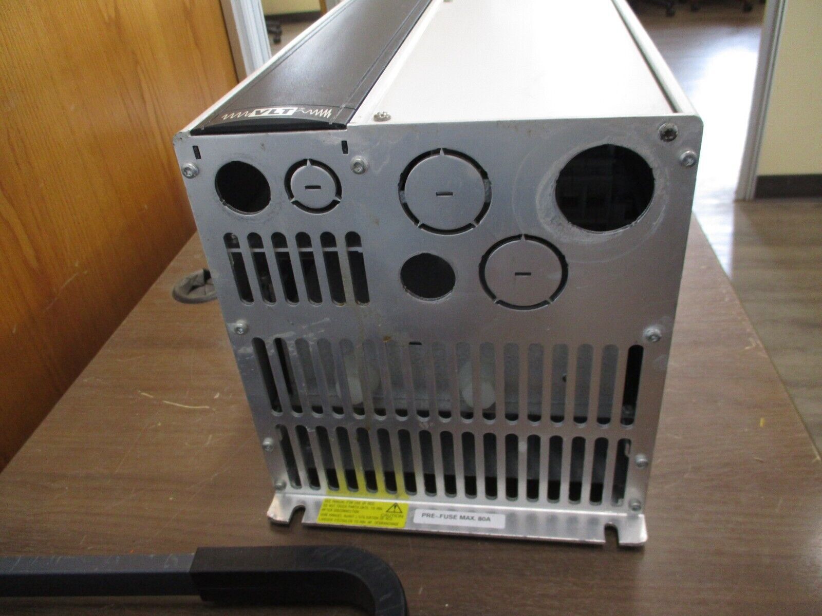 Danfoss VLT 6042 AC Drive 175Z7369 40HP 3Ph w/ Keypad Used