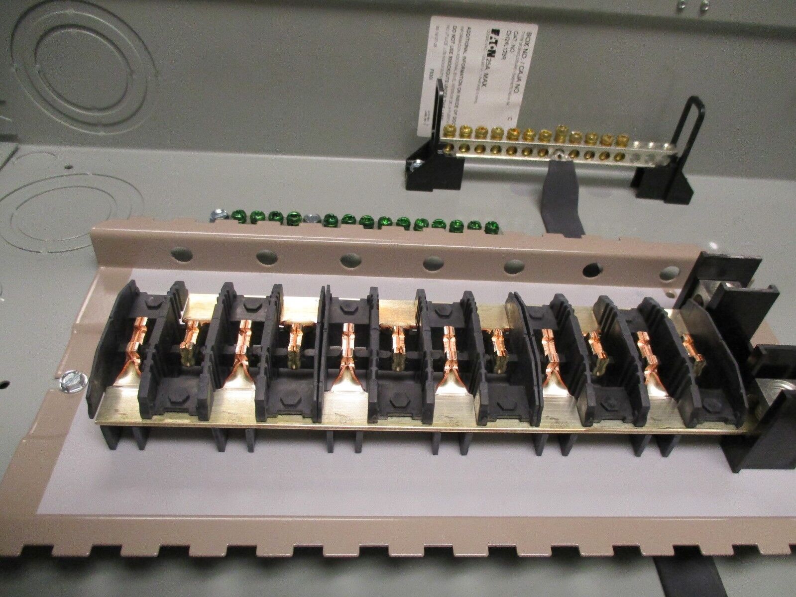 Eaton 3R Main Breaker Load Center CH24L125R 125A 120/240V 24-Circuit *No Box*