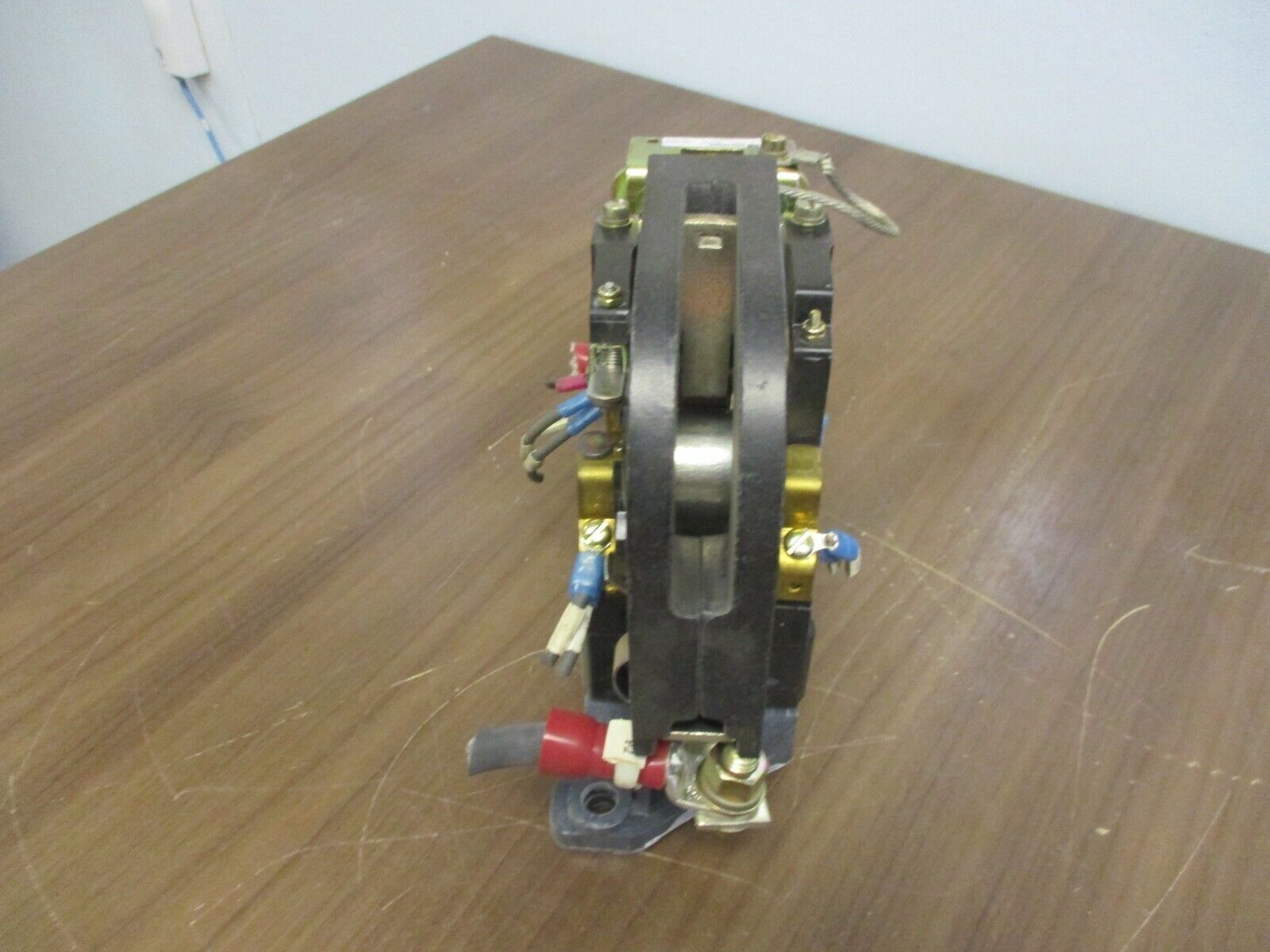 Cutler-Hammer Contactor ME410C 125VDC Coil Used