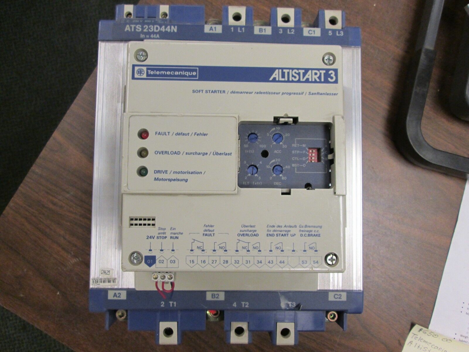 Telemecanique Altistart 3 Soft Start ATS23.D44N 30HP / 15HP 208/230/460V