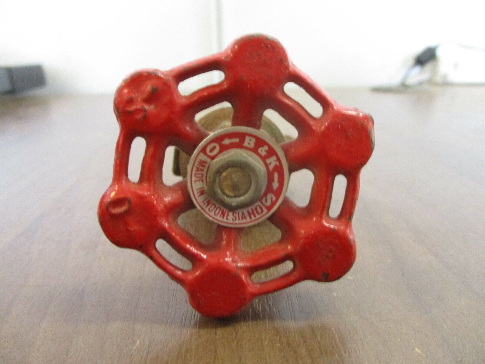 B&K Ball Valve Size: 1/4" 125WOG Used