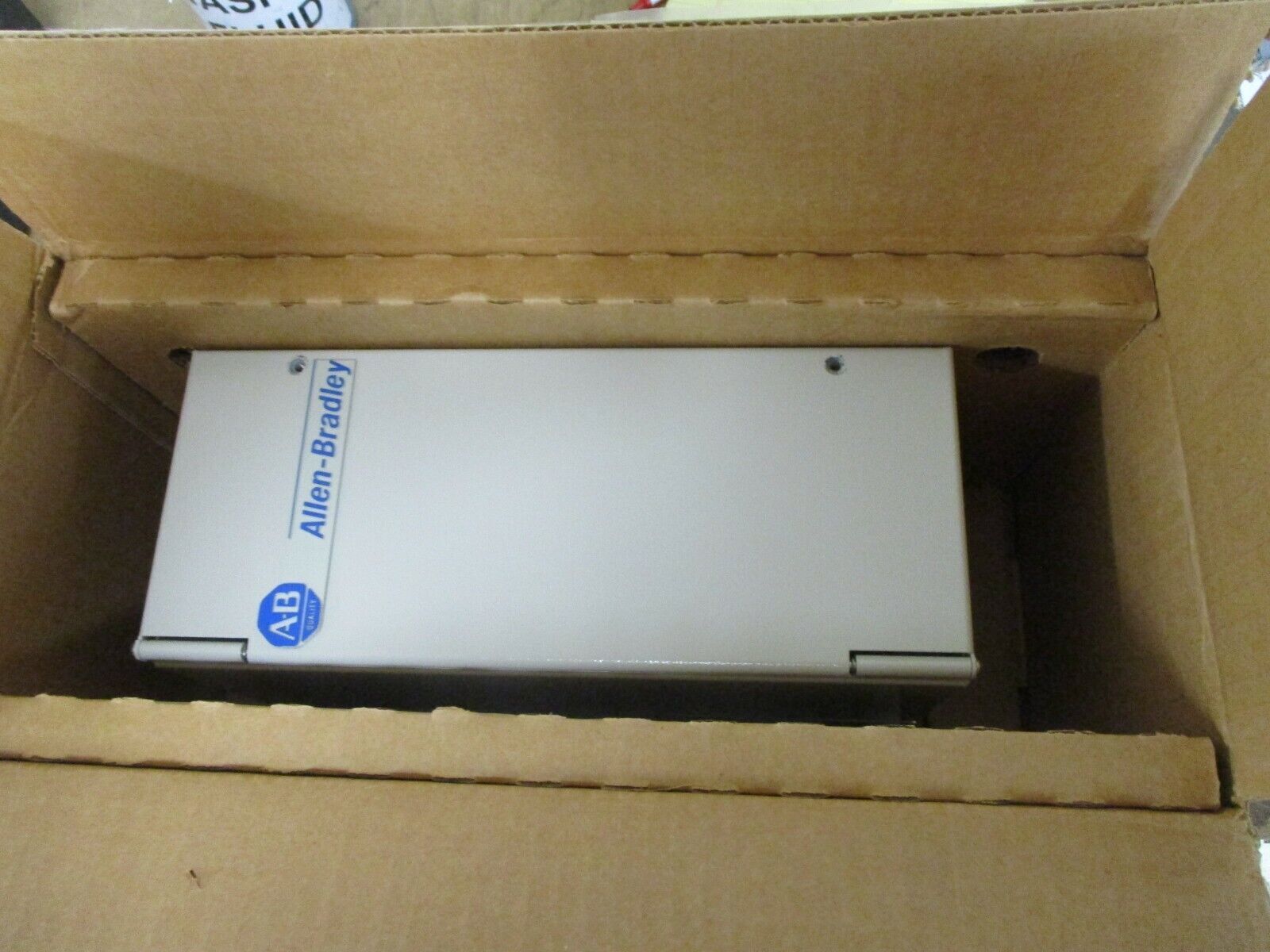 Allen-Bradley SMC-2 Enclosed Soft Start 150-A16JB 16A 380/480V Nema 12 Enclosure