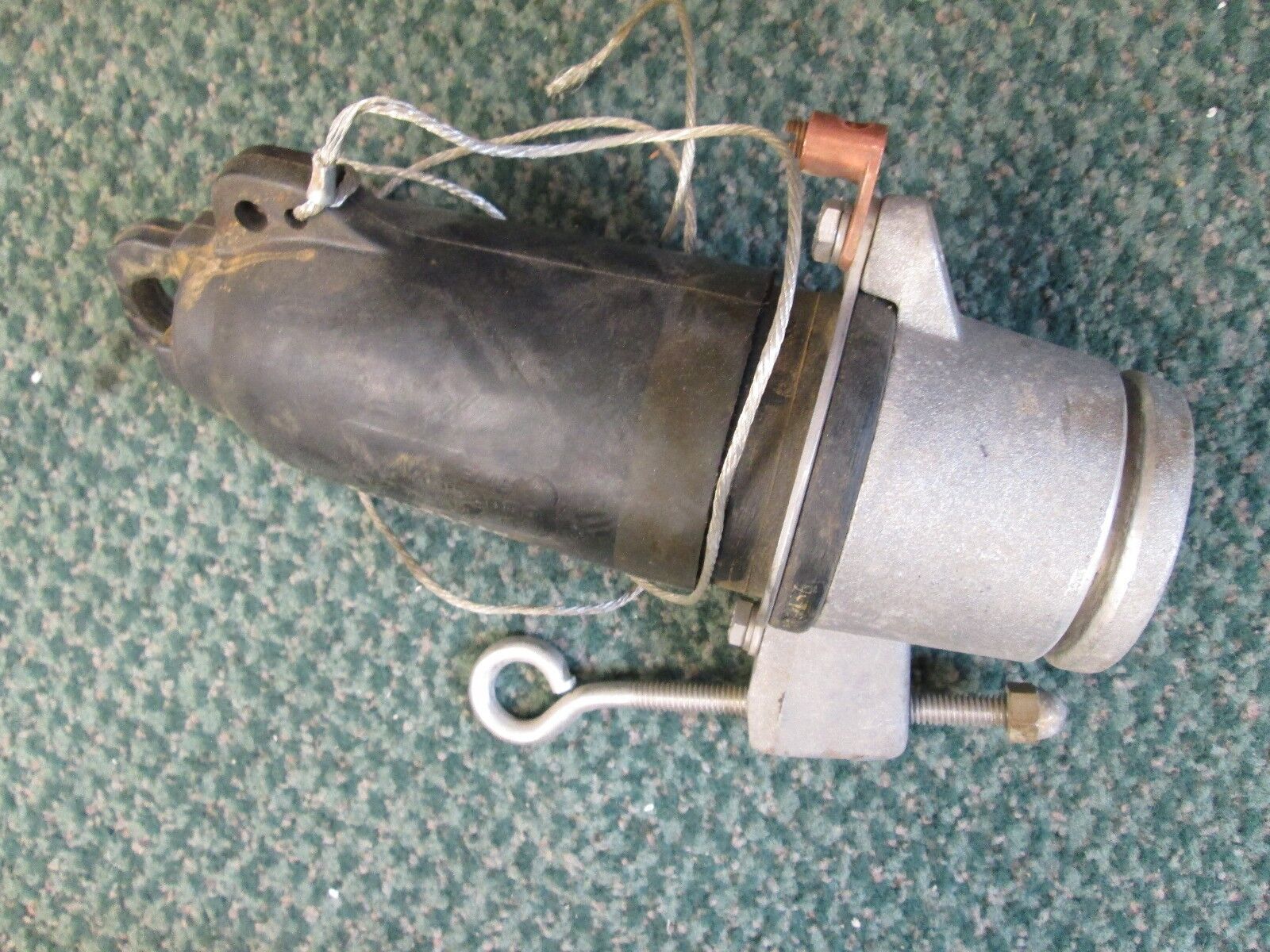 Cooper Loadbreak Insulation Cap 14.4KV 200A w/ Ground Clamp Used