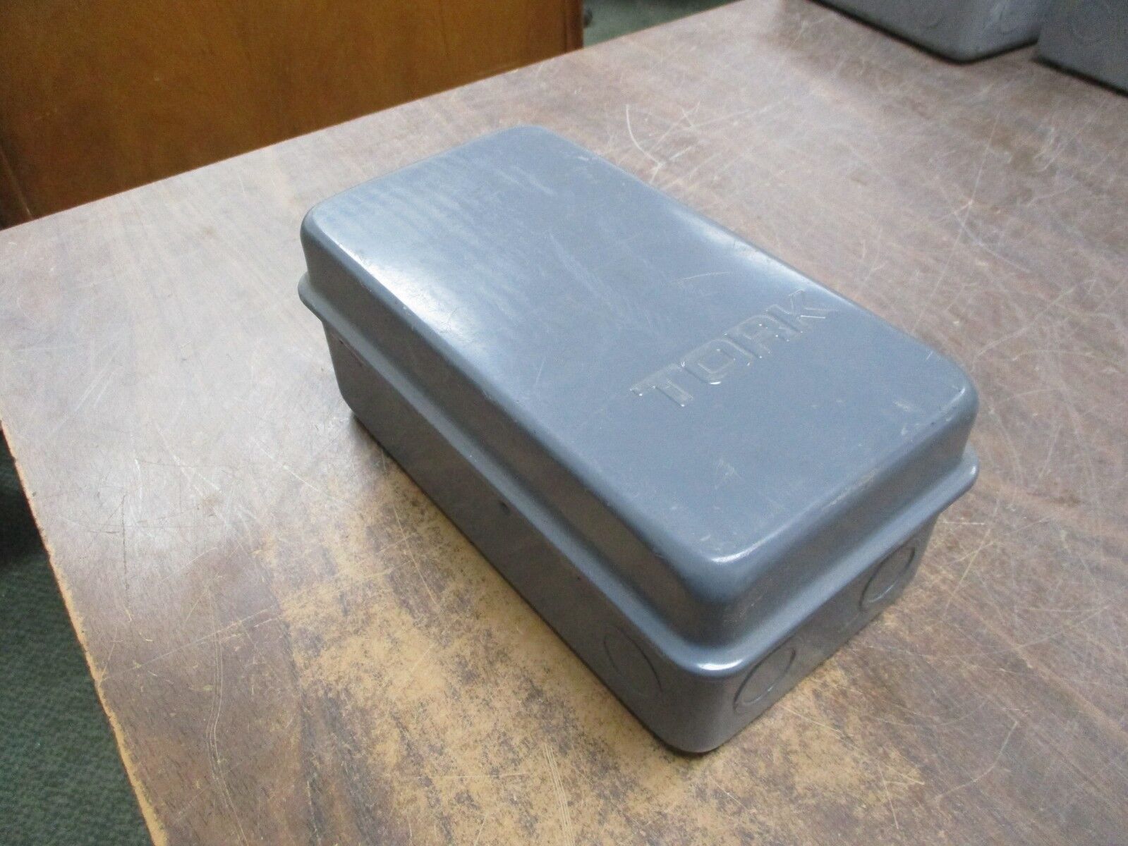 Tork Dual Stage Lighting Controller LC200 120/240/277V 50/60Hz 5VA Used