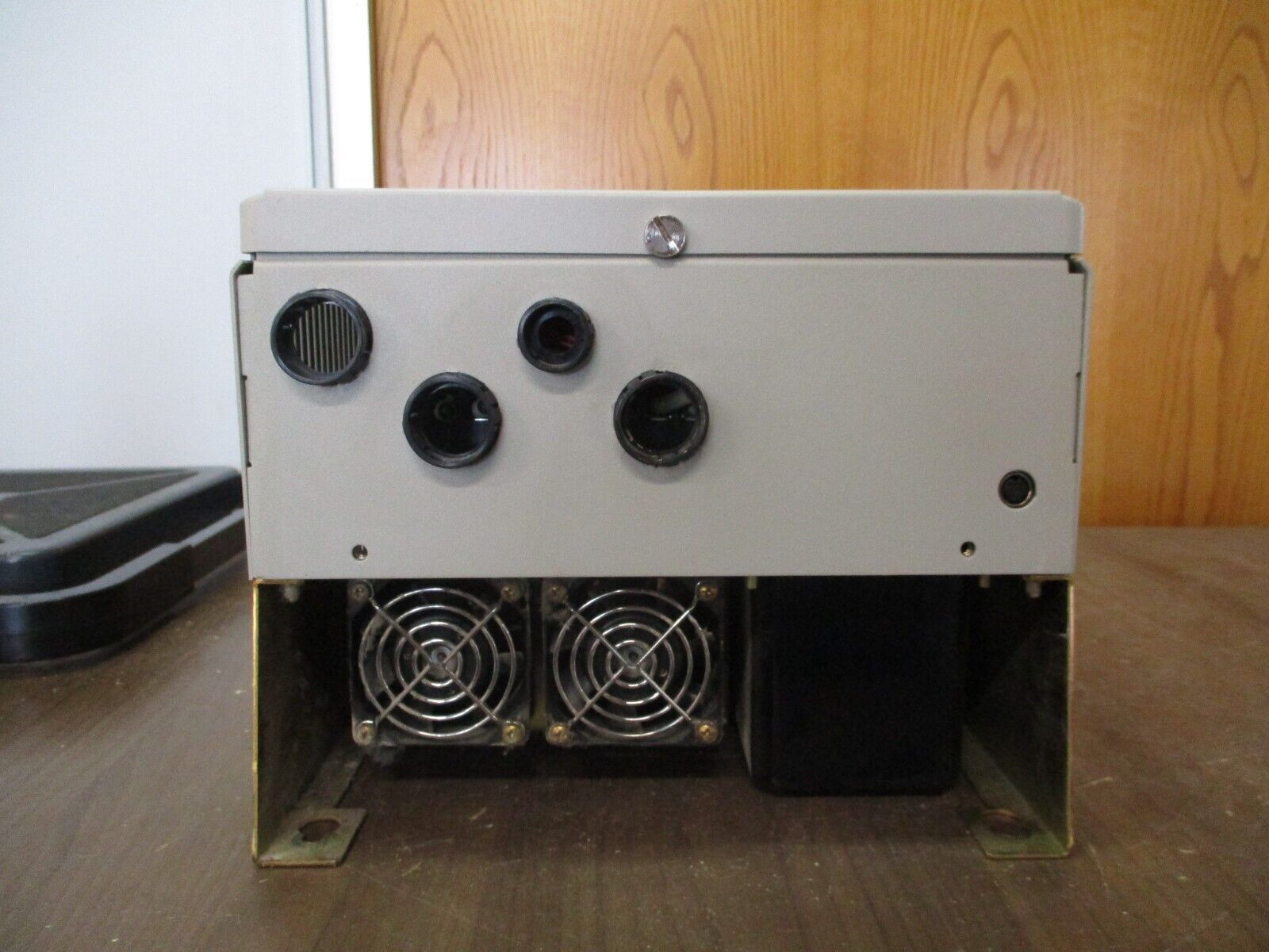 Allen-Bradley 1336 Plus II AC Drive 1336F-BRF100-AA-EN-L6 10HP 3Ph w/ Keypad