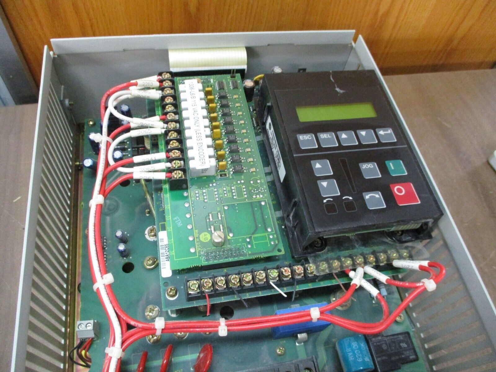 Allen-Bradley 1336 Plus II AC Drive 1336F-BRF100-AA-EN-L6 10HP 3Ph w/ Keypad