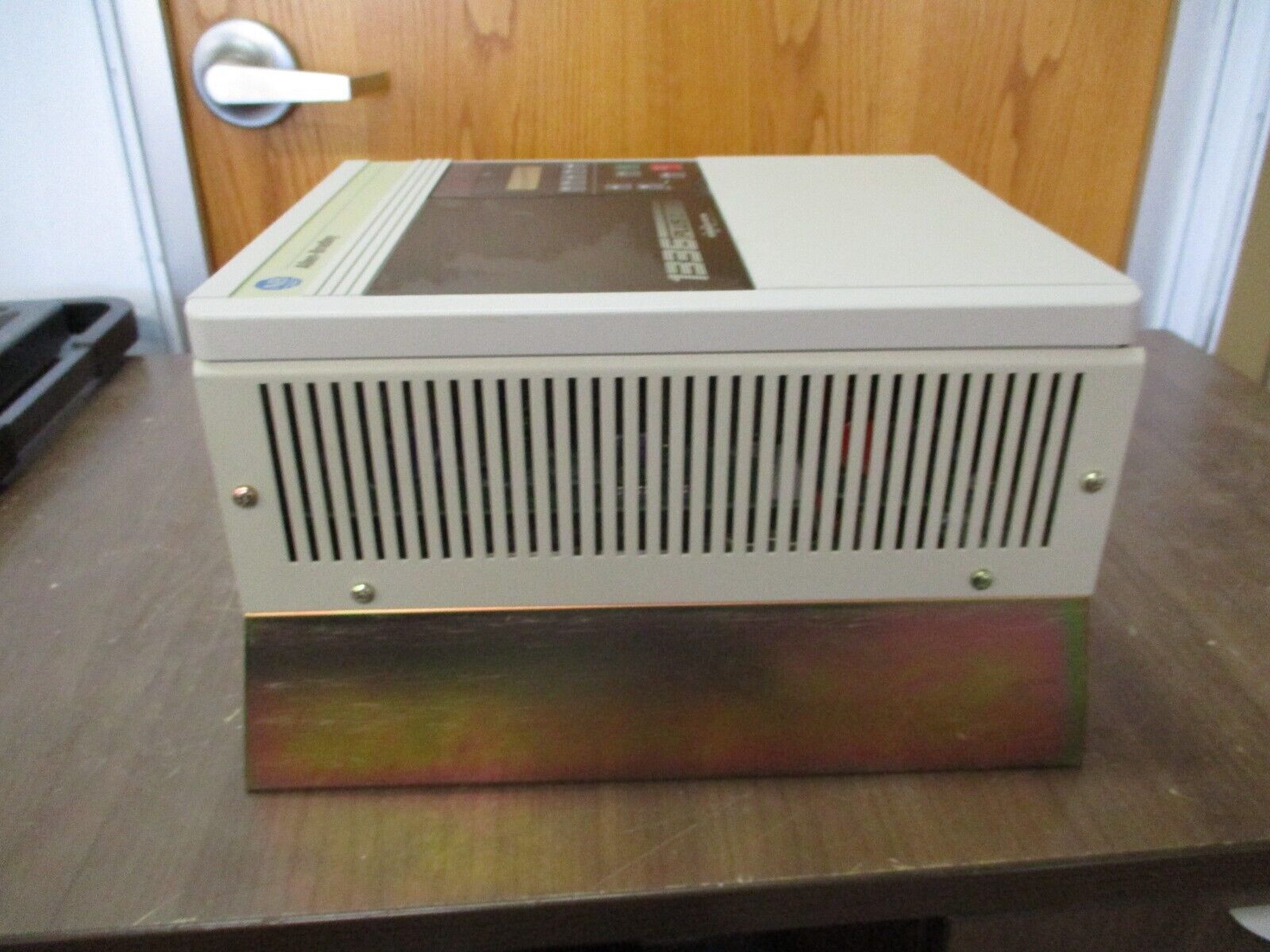 Allen-Bradley 1336 Plus II AC Drive 1336F-BRF100-AA-EN-L6 10HP 3Ph w/ Keypad