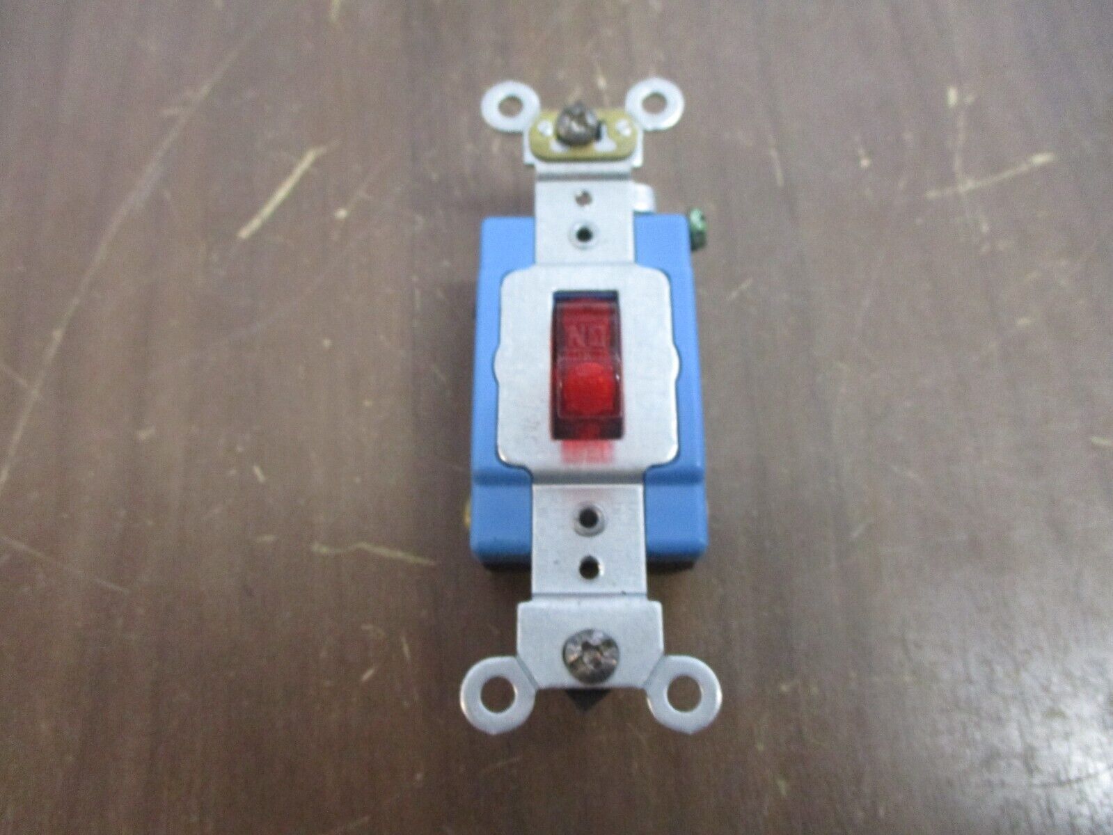 Leviton 3-Way Switch 1201-PLR 20A 277V New Surplus