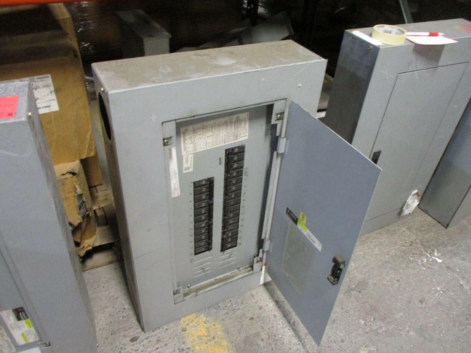 GE Main Breaker Circuit Breaker Panel AQF3241ATX 100A Main 208Y/120V 3Ph 4W Used