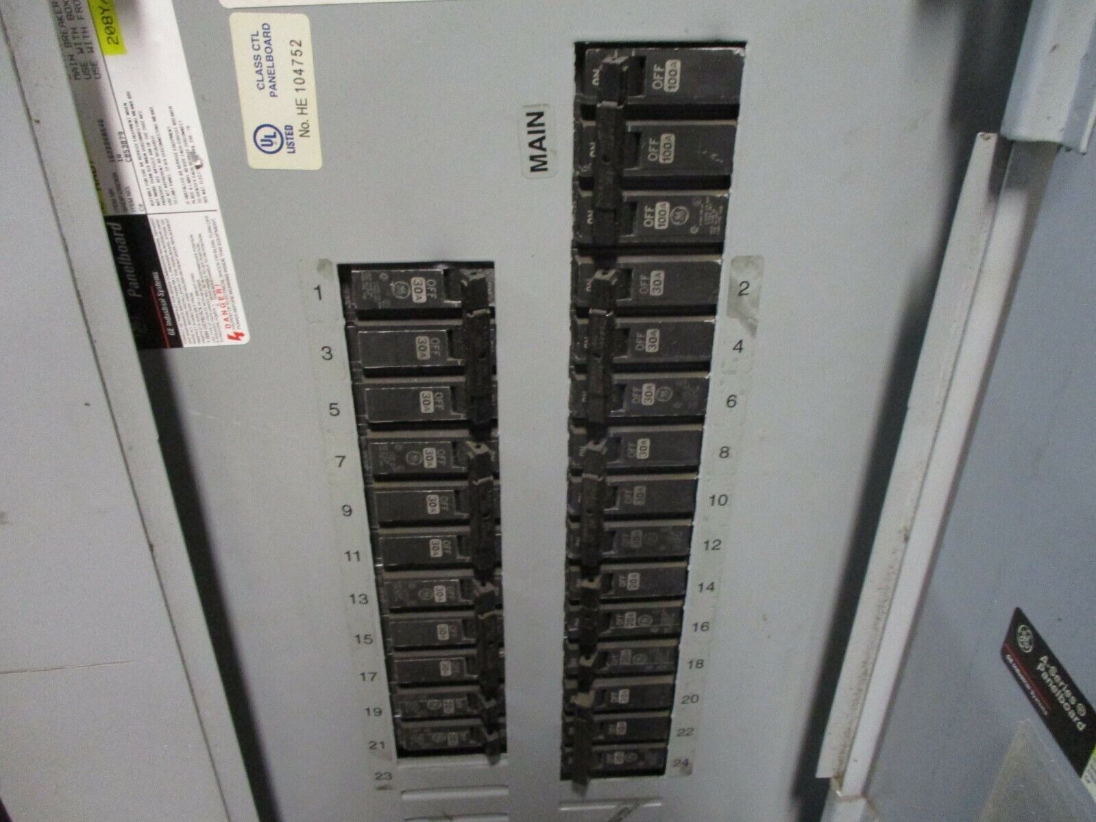 GE Main Breaker Circuit Breaker Panel AQF3241ATX 100A Main 208Y/120V 3Ph 4W Used