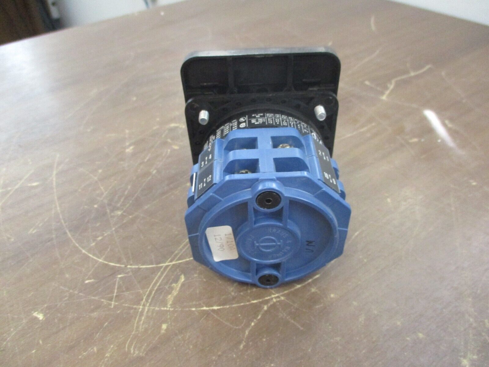 Kraus & Naimer A11 Voltmeter Rotary Switch A007 10A 600V Used