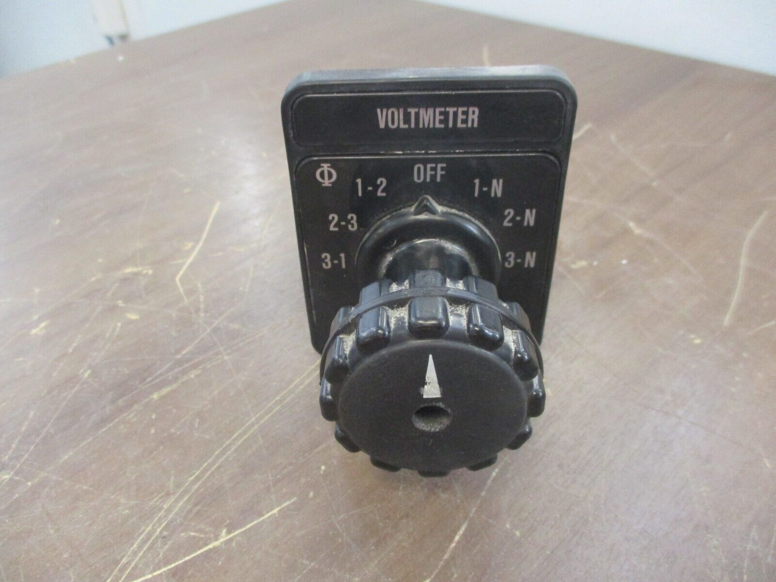 Kraus & Naimer A11 Voltmeter Rotary Switch A007 10A 600V Used