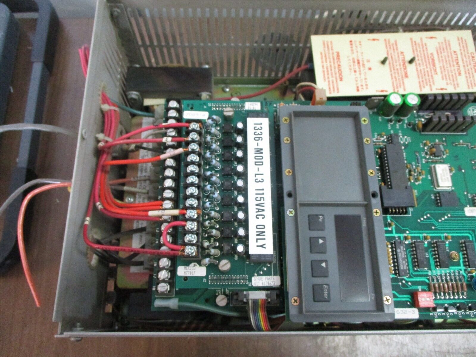 Allen-Bradley 1336 AC Drive 1336-B005-EAD-S1 Ser. A 5HP 3Ph *No Cover Screw*