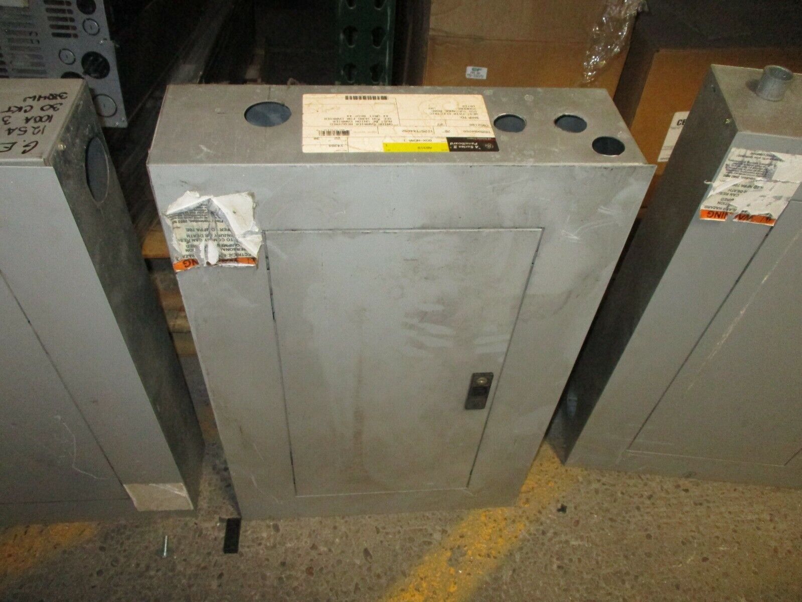 GE Main Breaker Circuit Breaker Panel AQF3241ATX 100A Main 208Y/120V 3Ph 4W Used